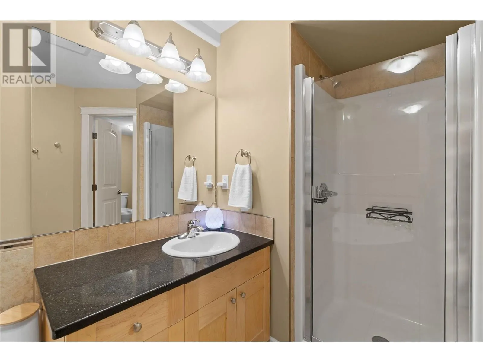 1130 Riverside Avenue Unit# 27