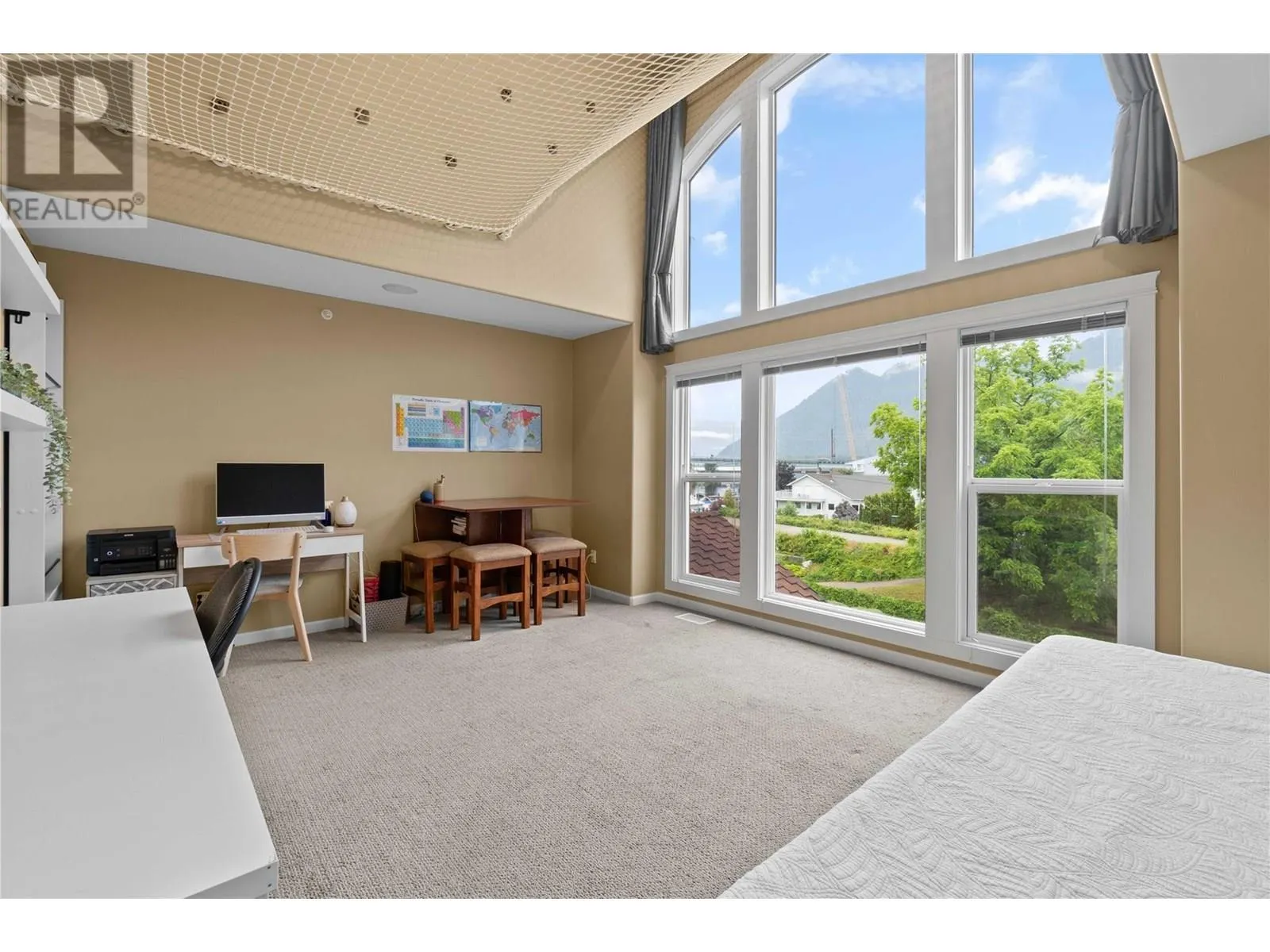 1130 Riverside Avenue Unit# 27