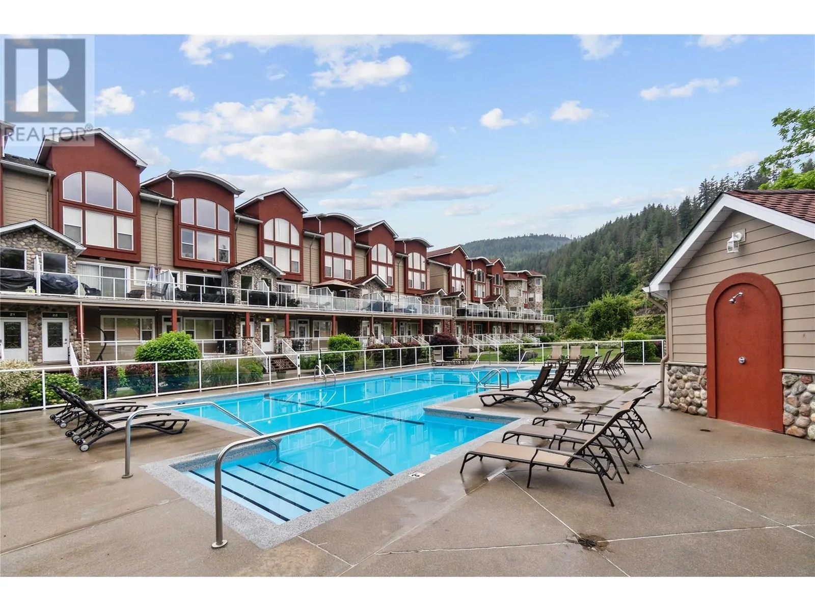 1130 Riverside Avenue Unit# 27