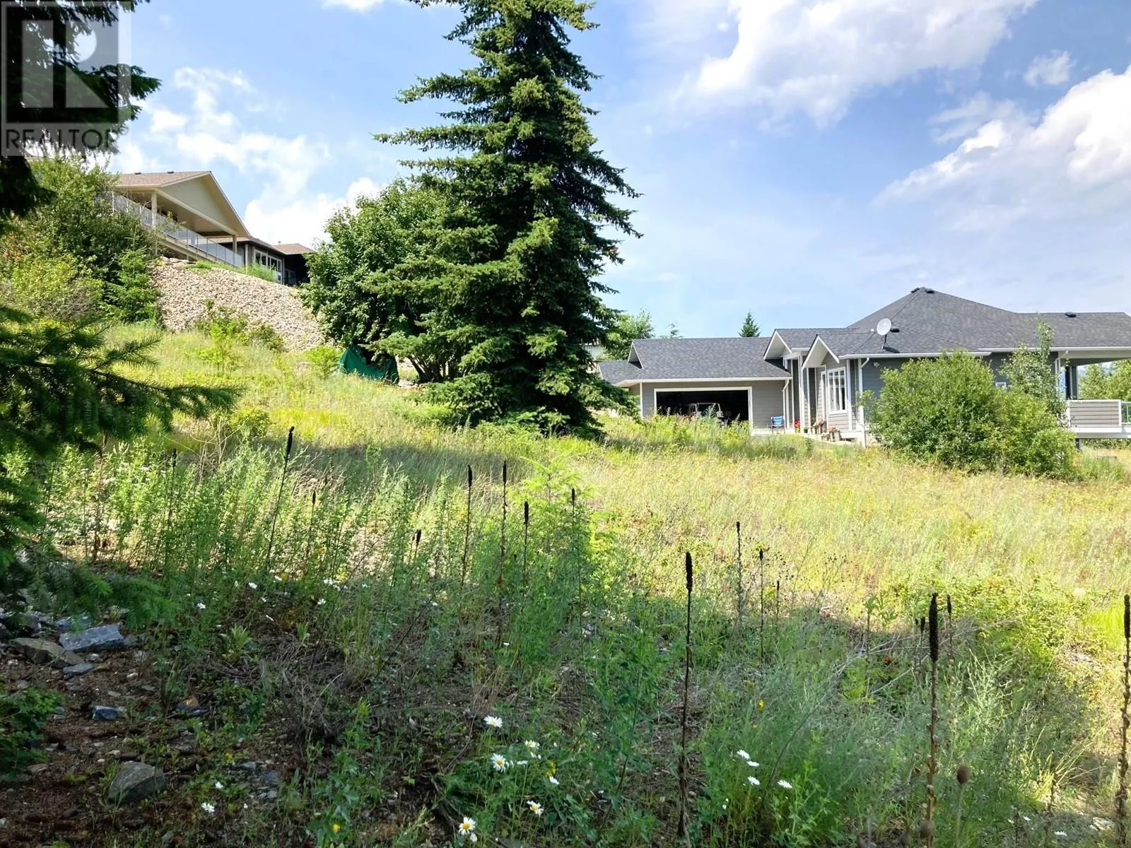 2555 Highlands Drive