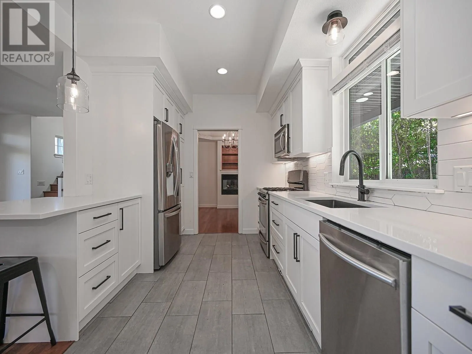 7998 Okanagan Landing Road