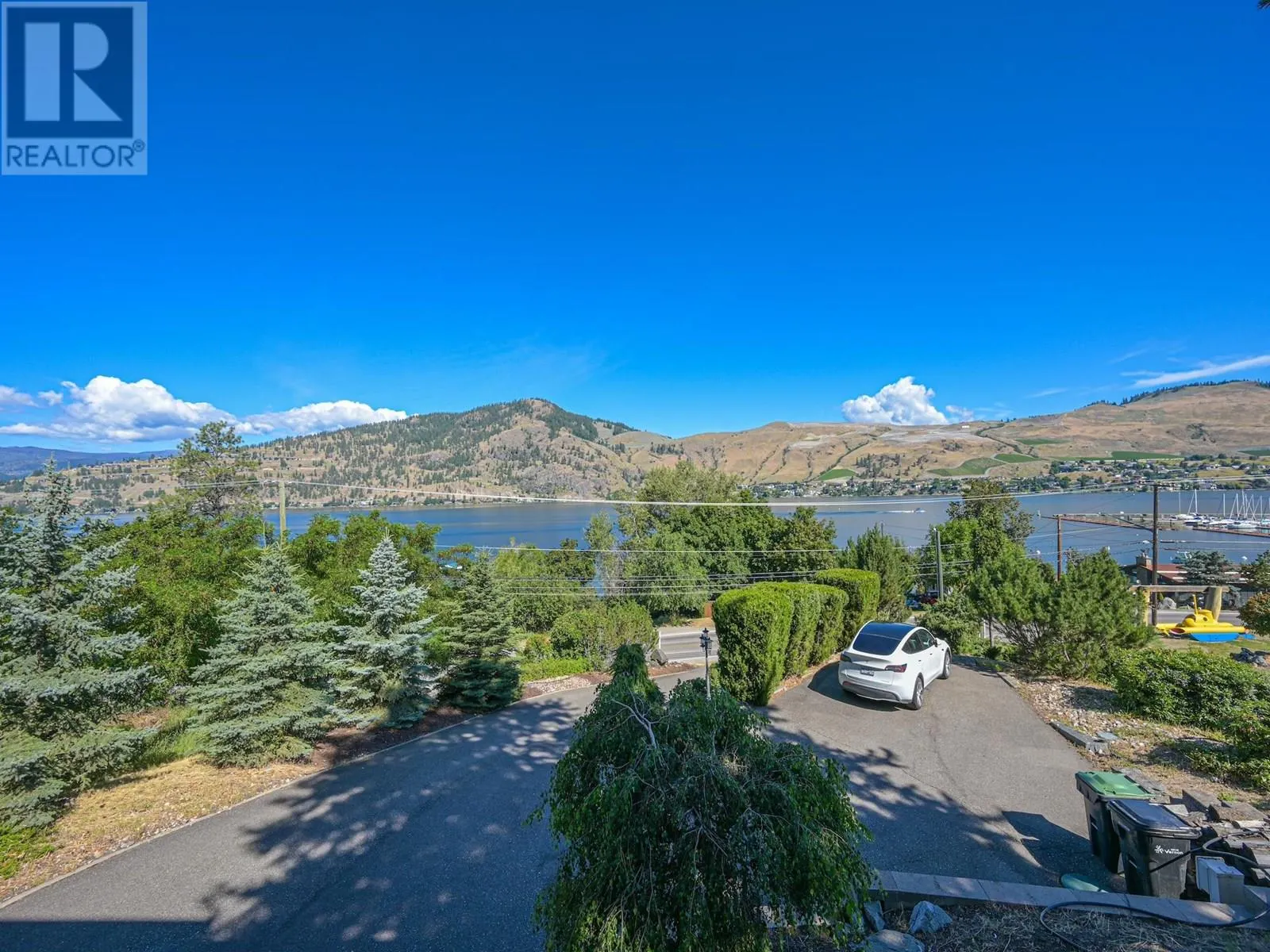 7998 Okanagan Landing Road
