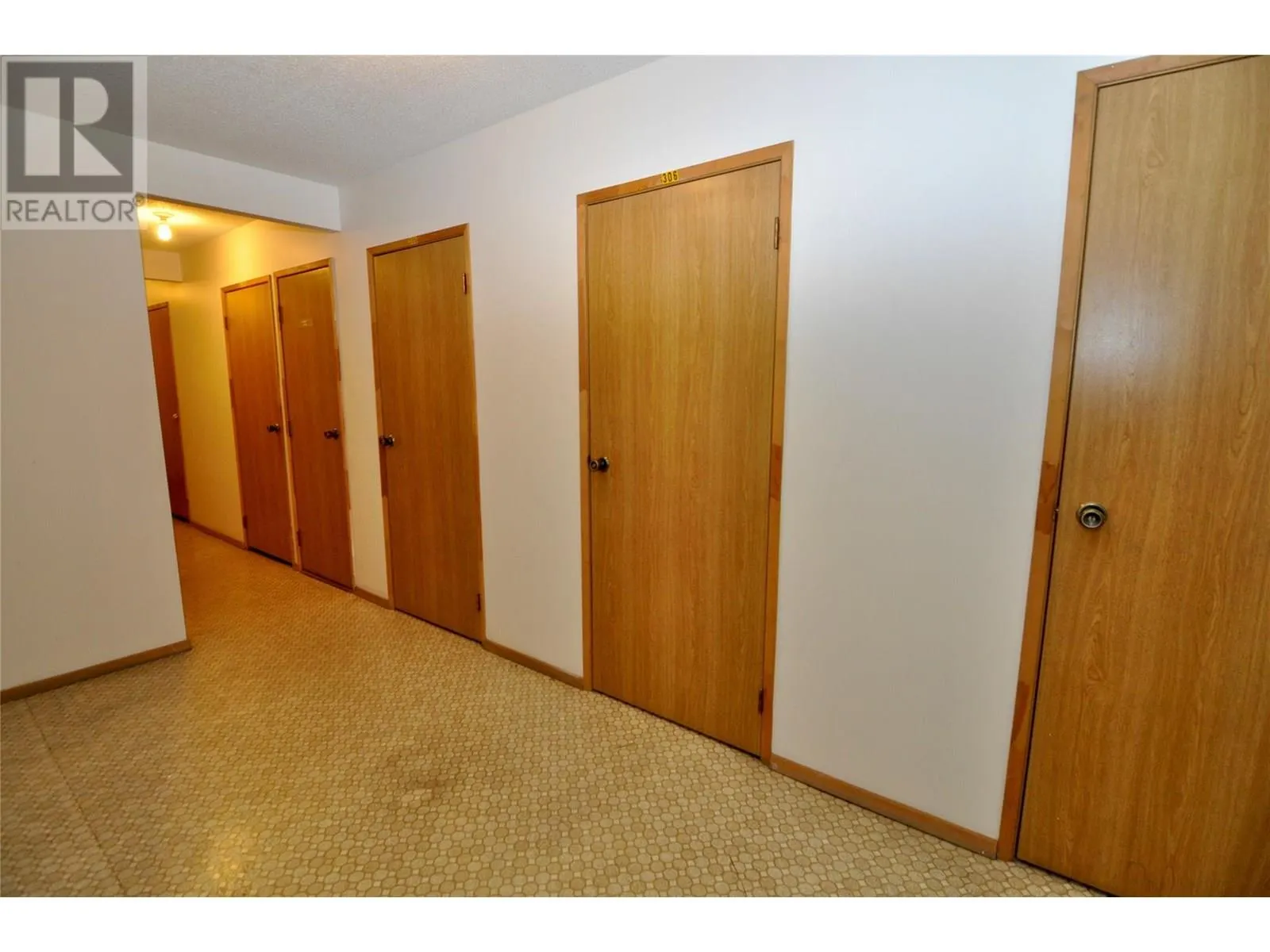 1035 Bernard Avenue E Unit# 305