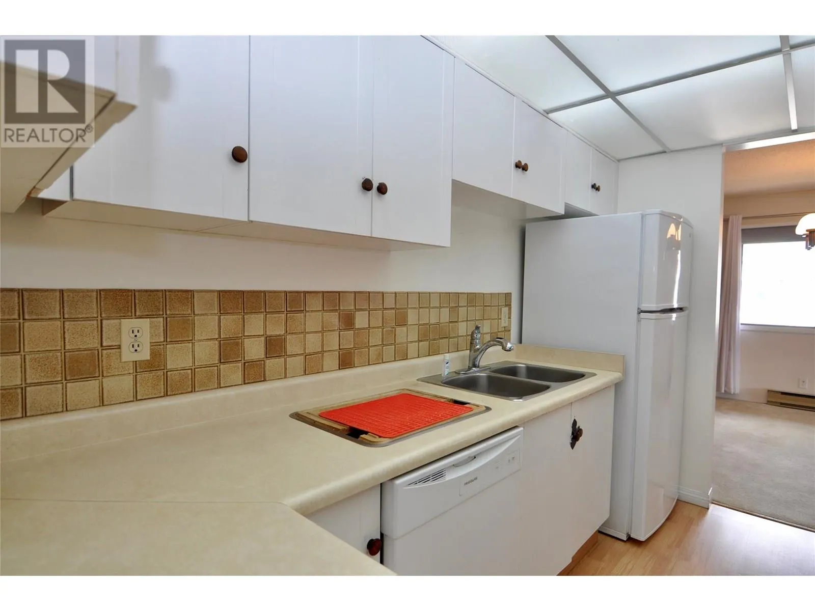 1035 Bernard Avenue E Unit# 305