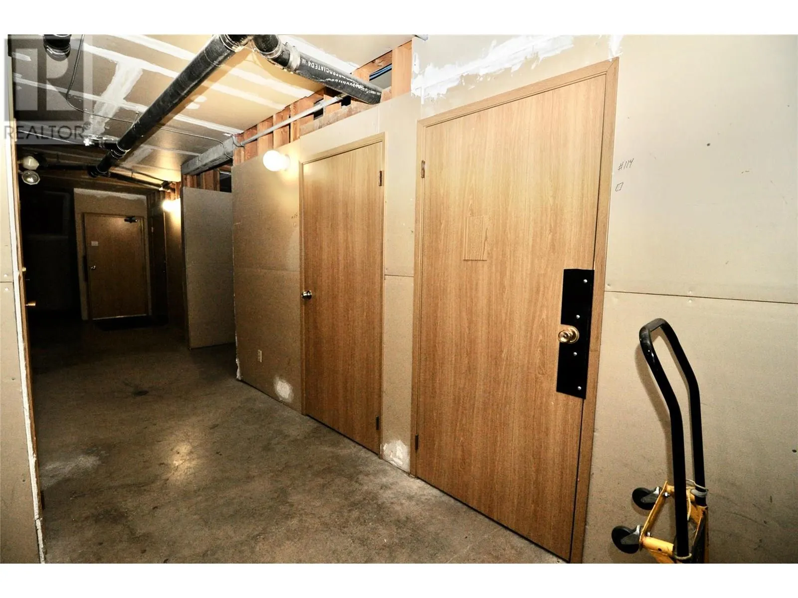 1035 Bernard Avenue E Unit# 305