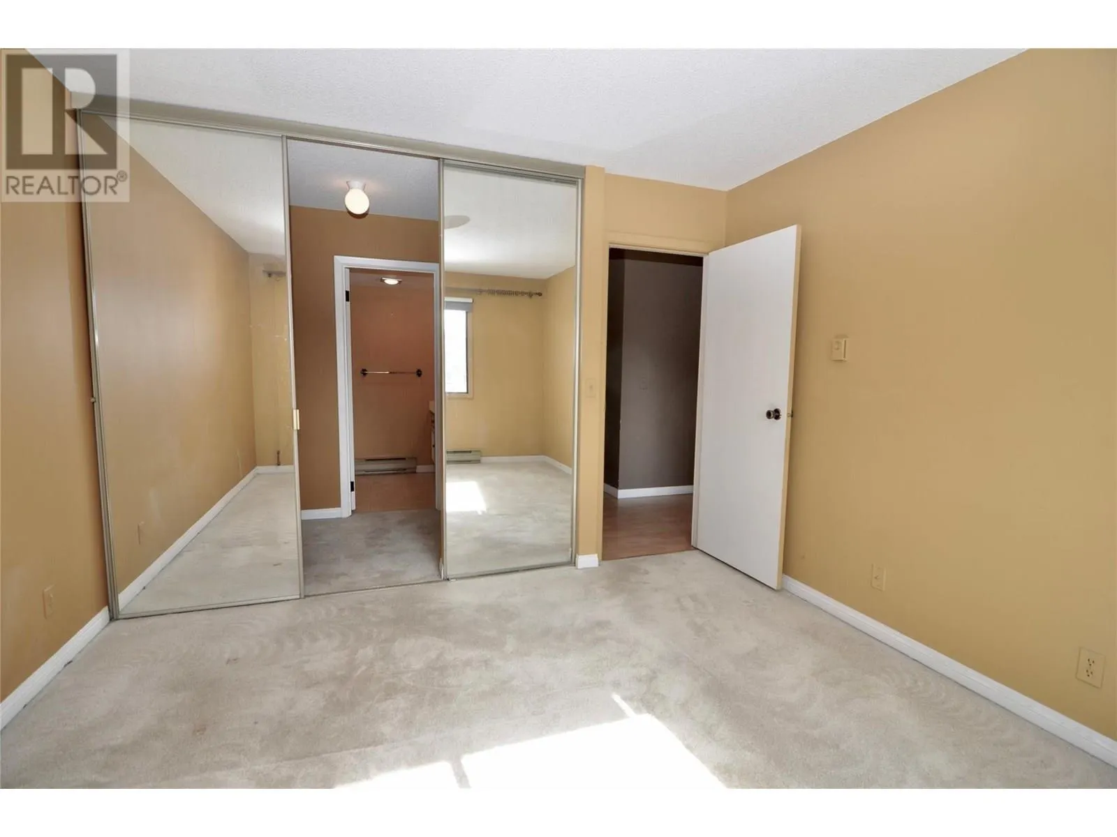 1035 Bernard Avenue E Unit# 305