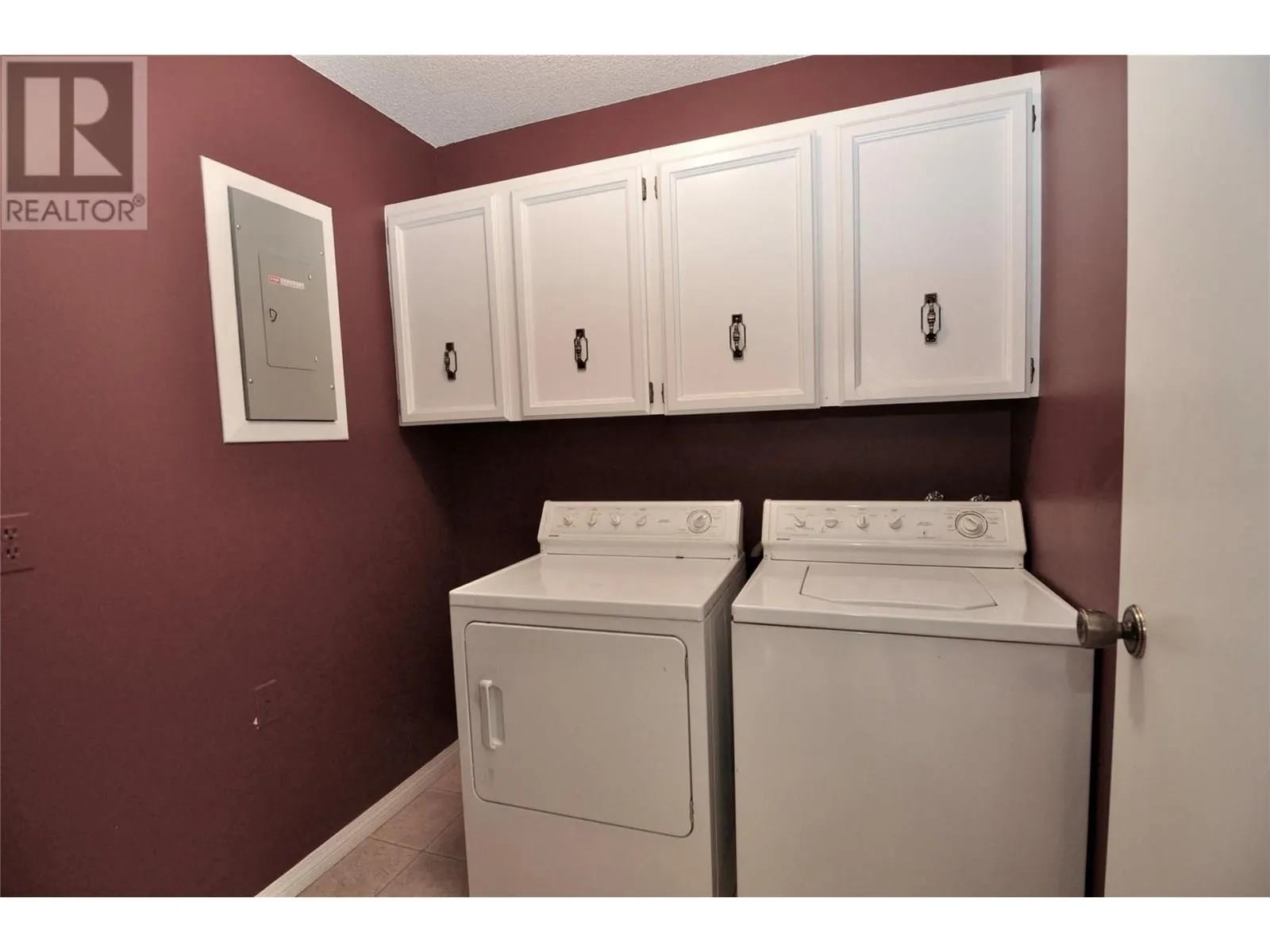 1035 Bernard Avenue E Unit# 305