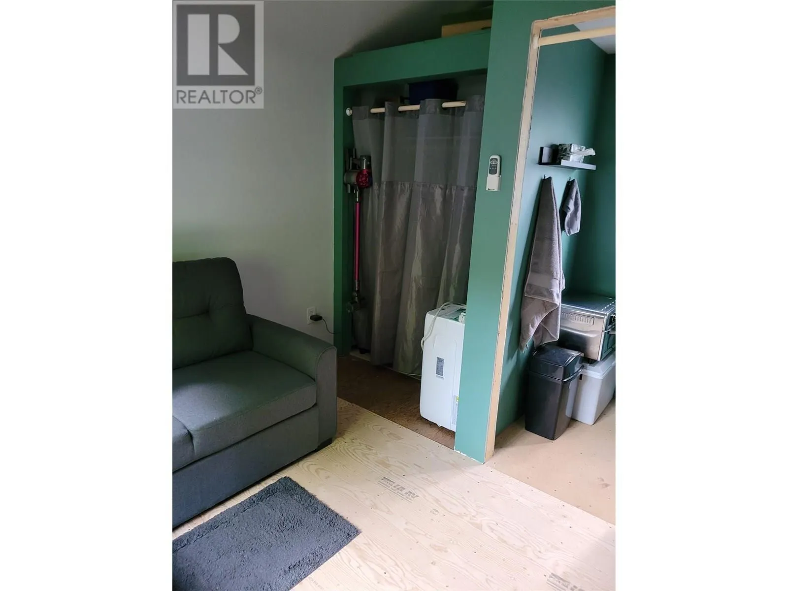 2202 Enderby Mabel Lake Road Unit# 127