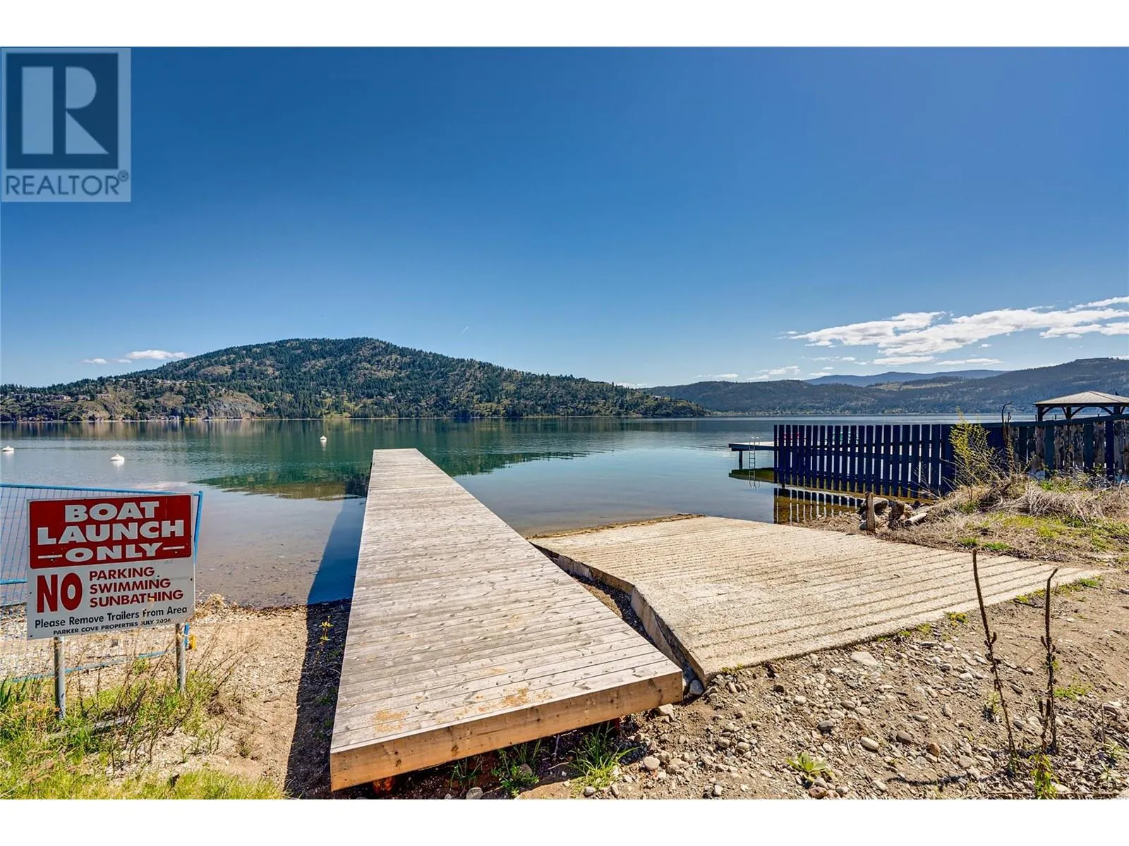 39 Lakeshore Drive