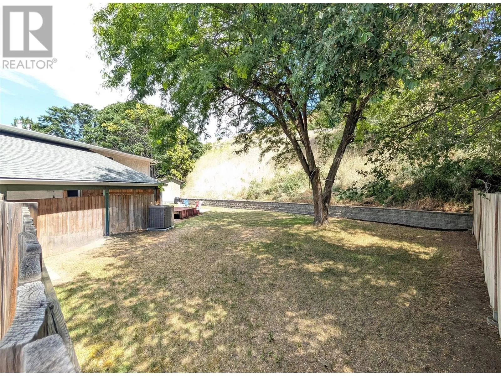 1087 Monterey Court