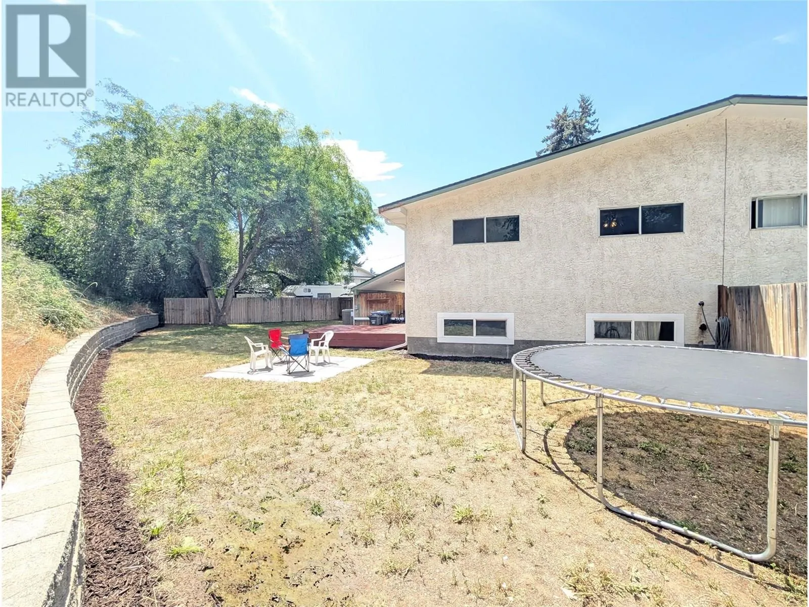 1087 Monterey Court