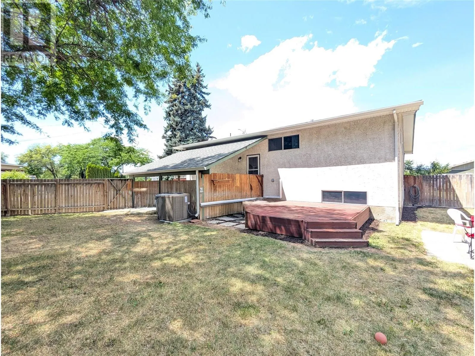 1087 Monterey Court