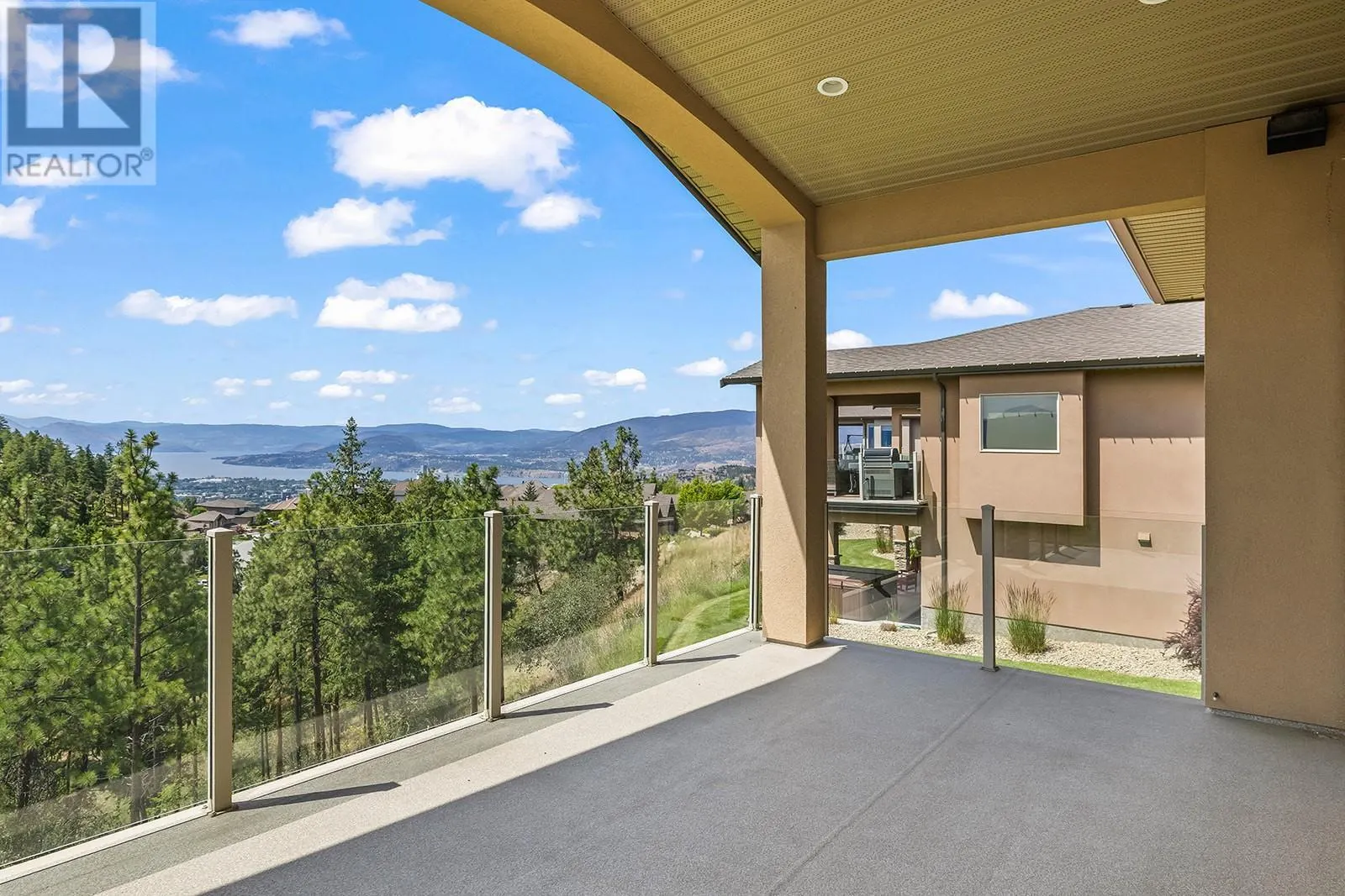 588 Harrogate Lane Unit# 17