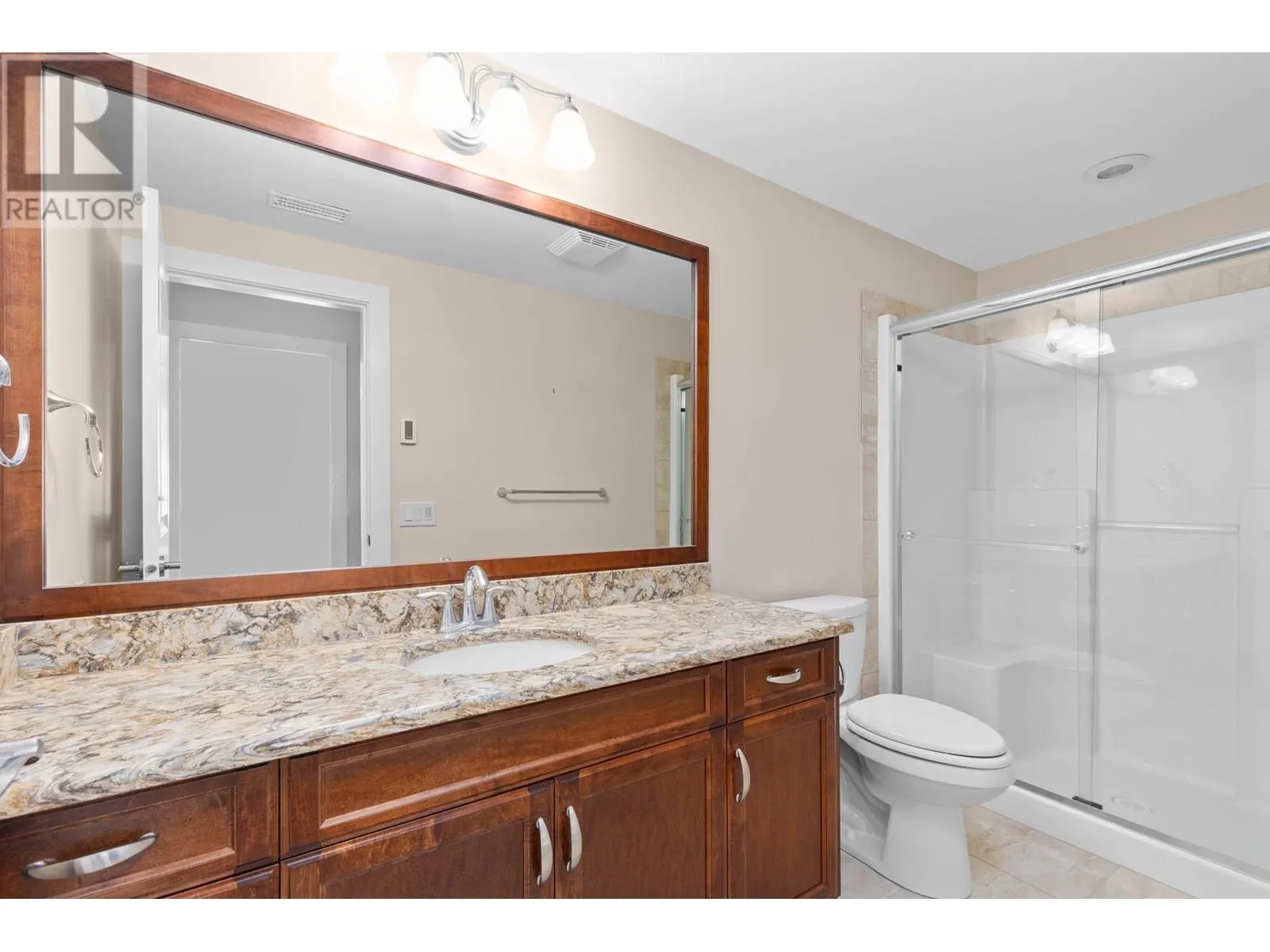 588 Harrogate Lane Unit# 17