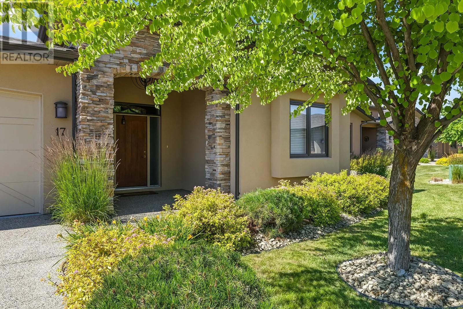 588 Harrogate Lane Unit# 17