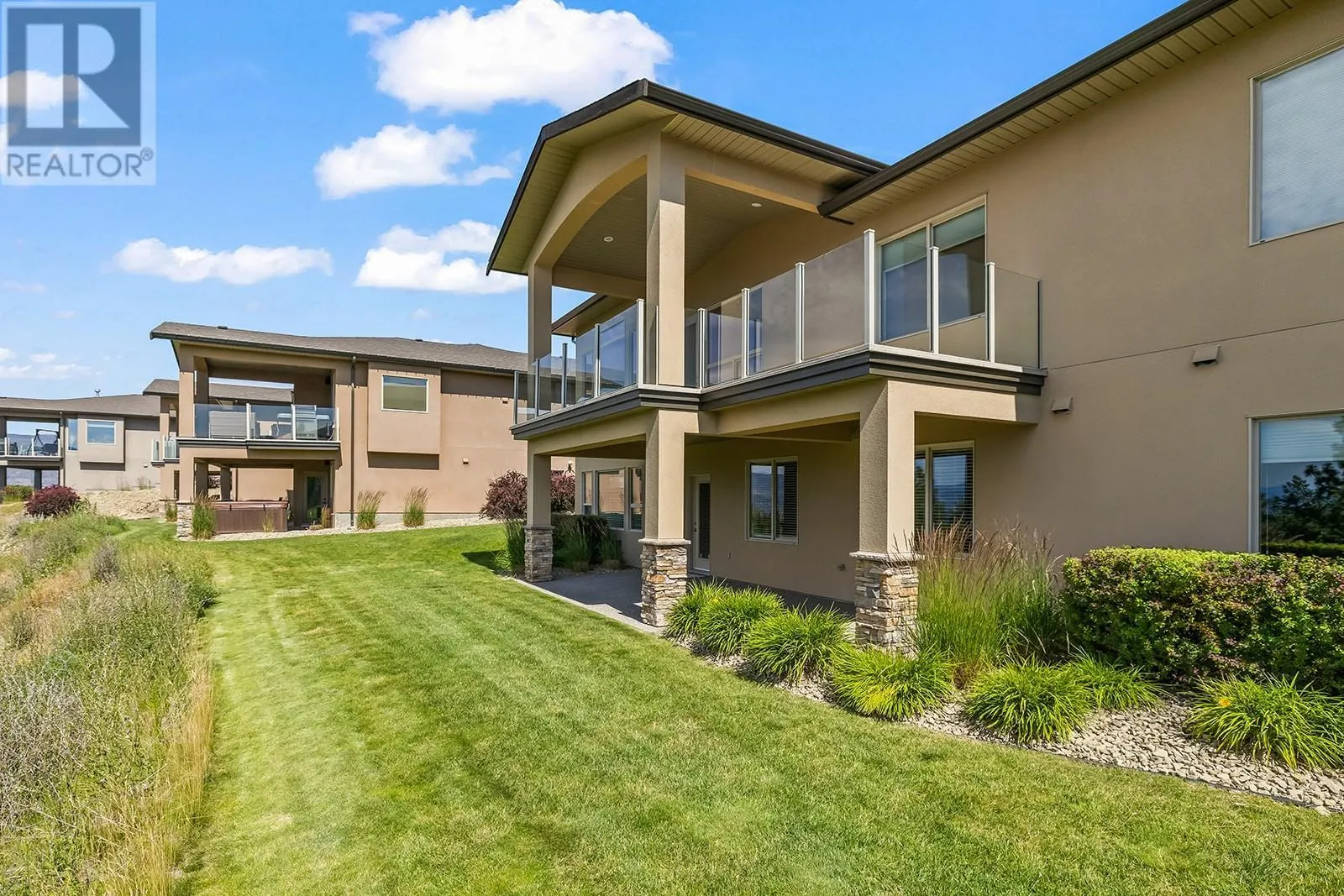 588 Harrogate Lane Unit# 17