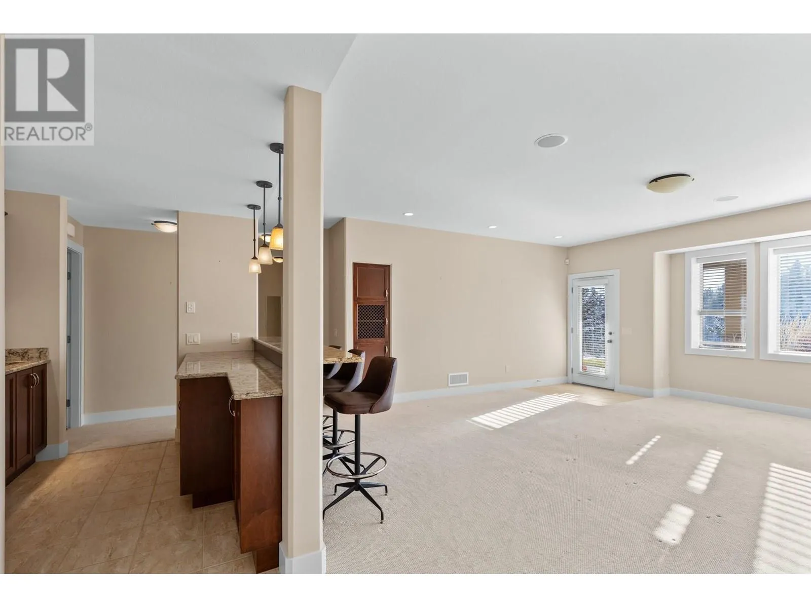 588 Harrogate Lane Unit# 17