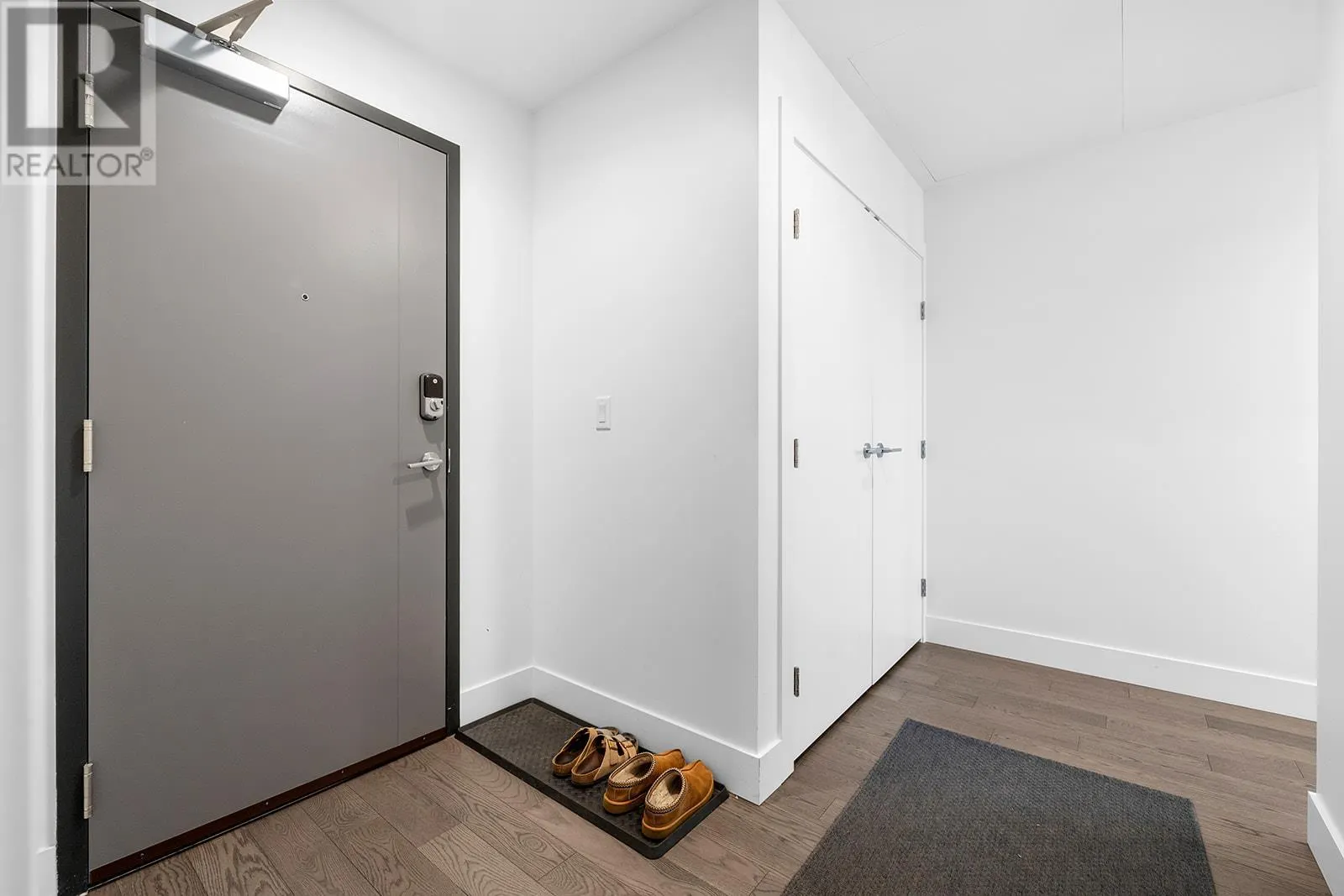 1181 Sunset Drive Unit# 1402