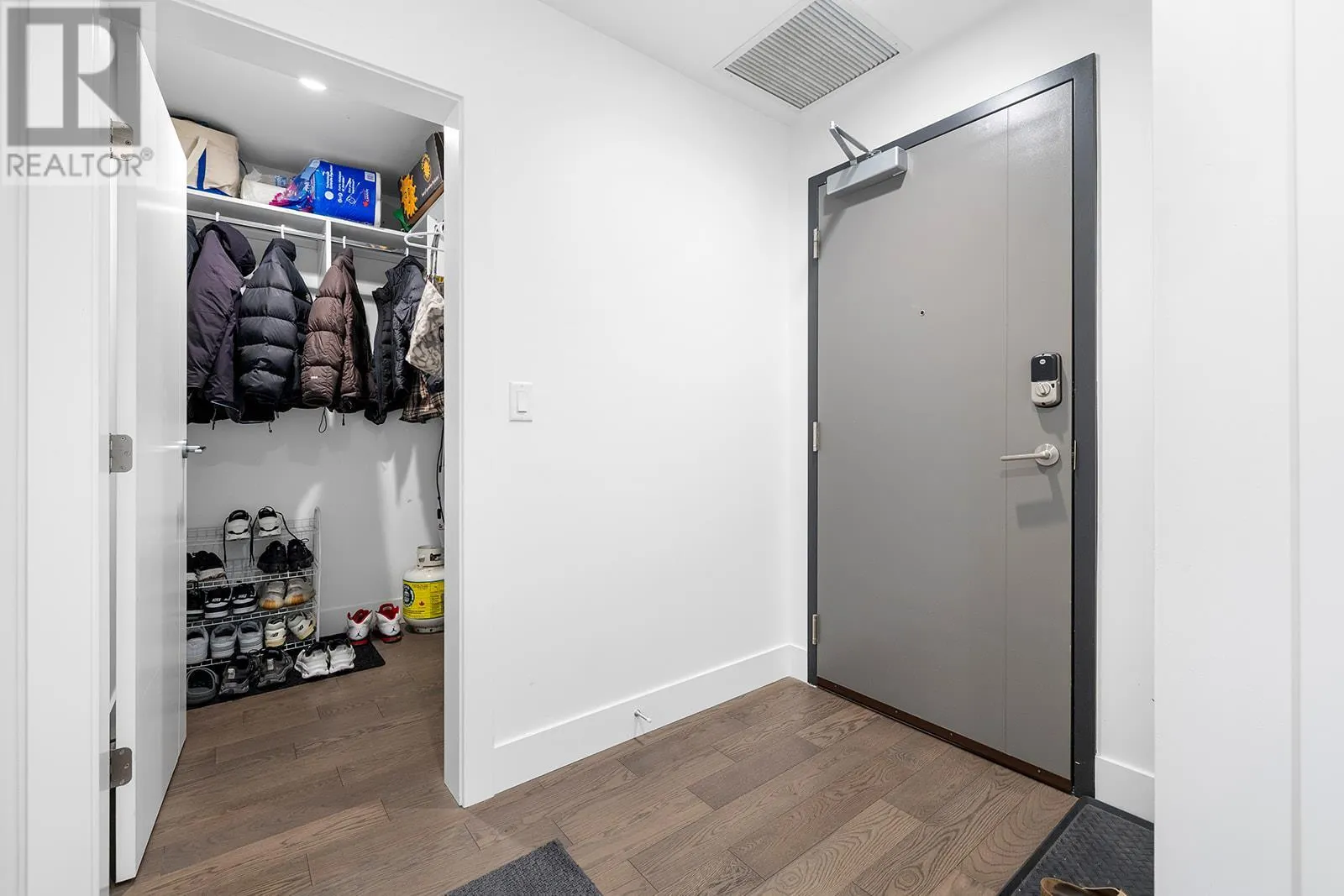 1181 Sunset Drive Unit# 1402