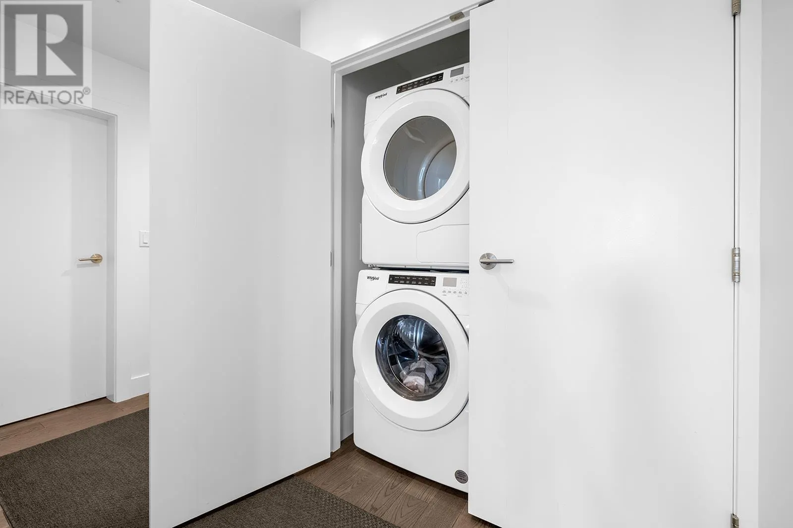 1181 Sunset Drive Unit# 1402