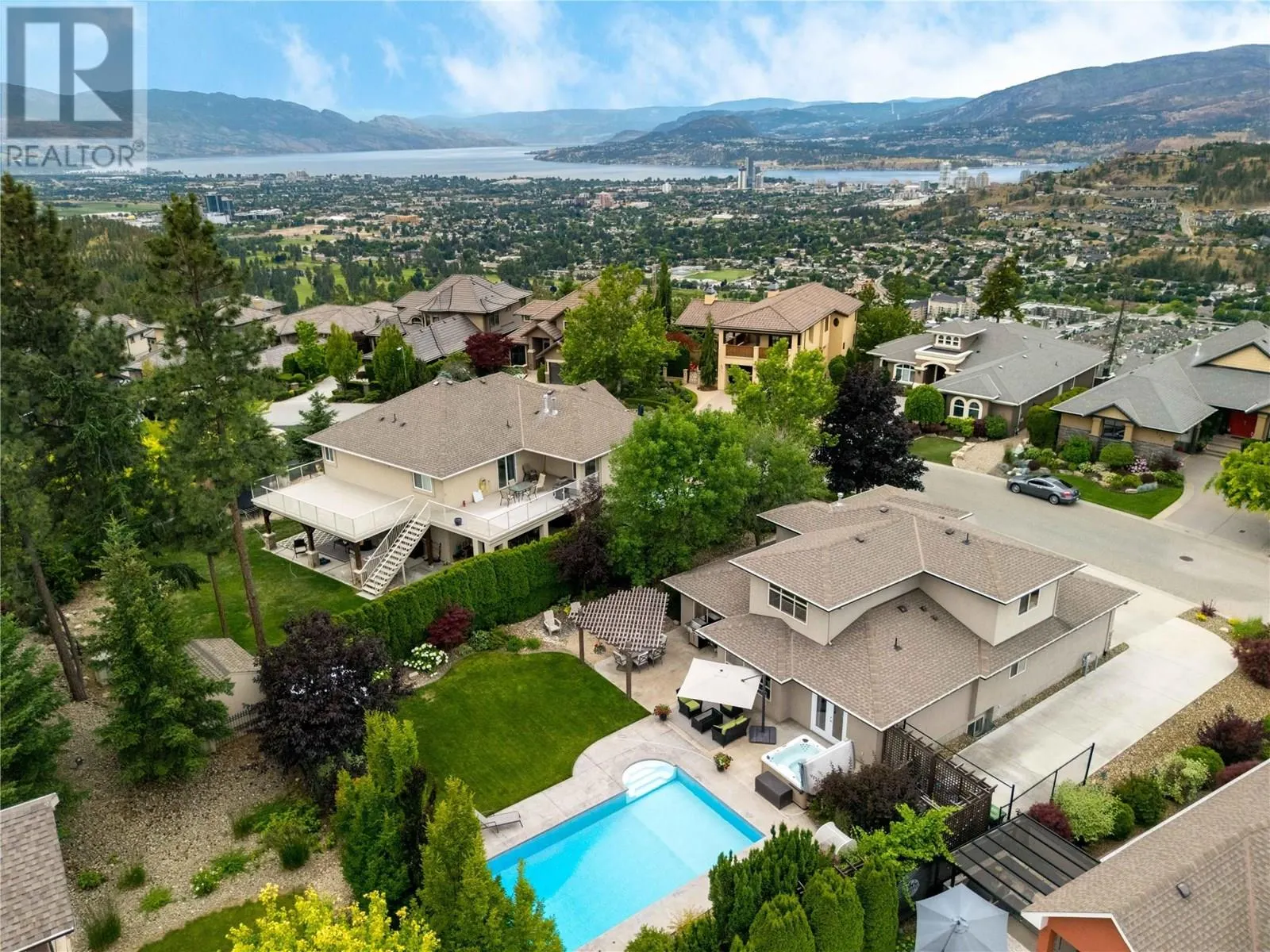 2464 SELKIRK Drive