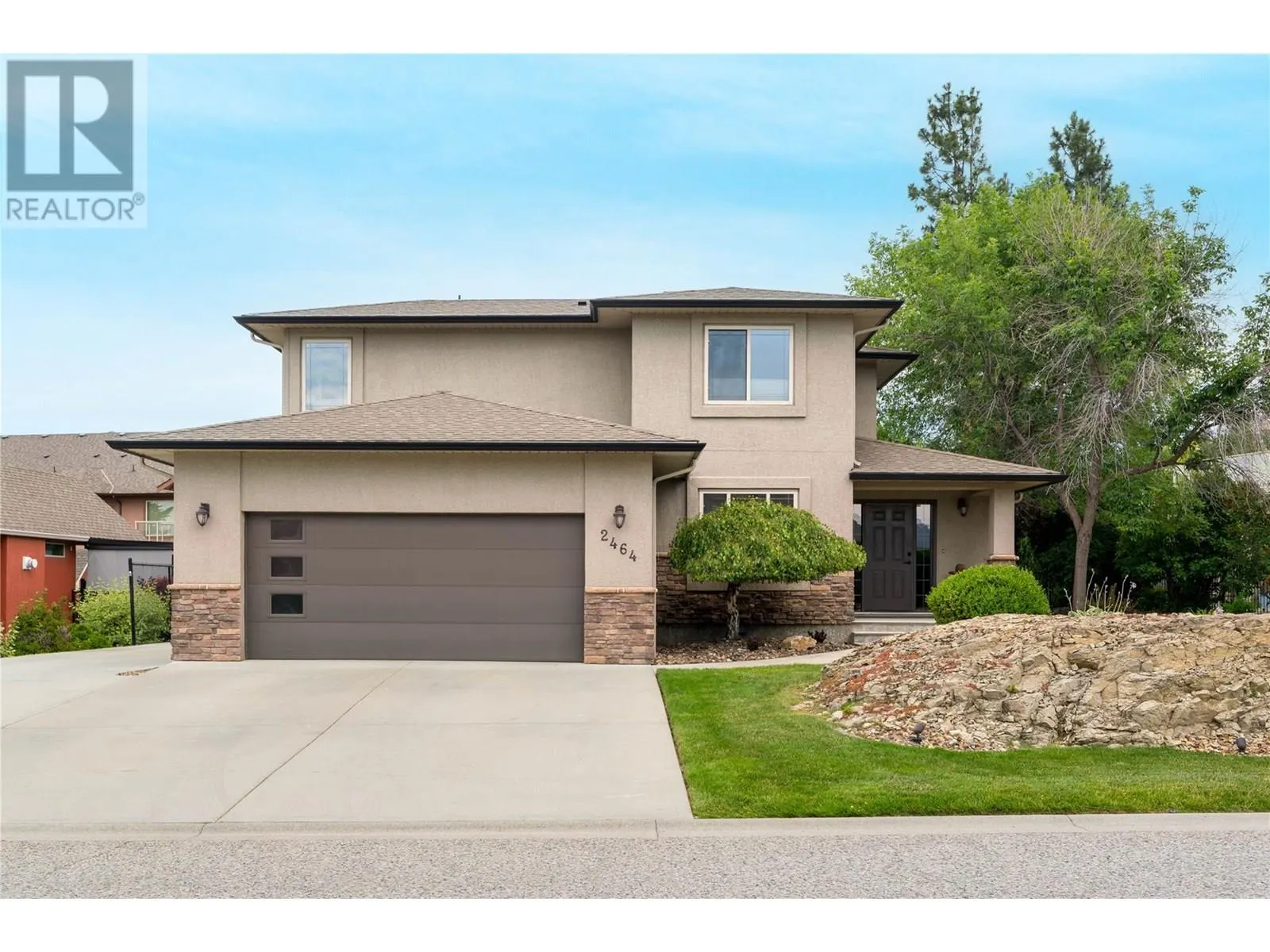 2464 SELKIRK Drive