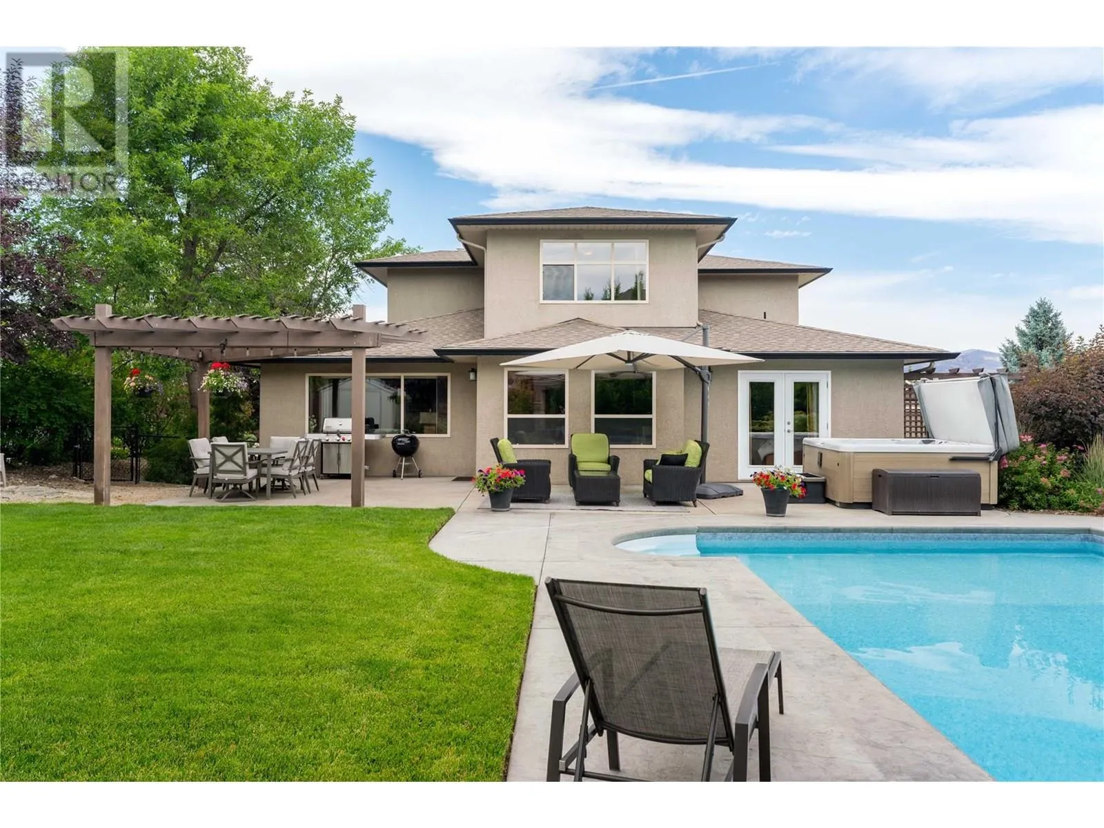 2464 SELKIRK Drive