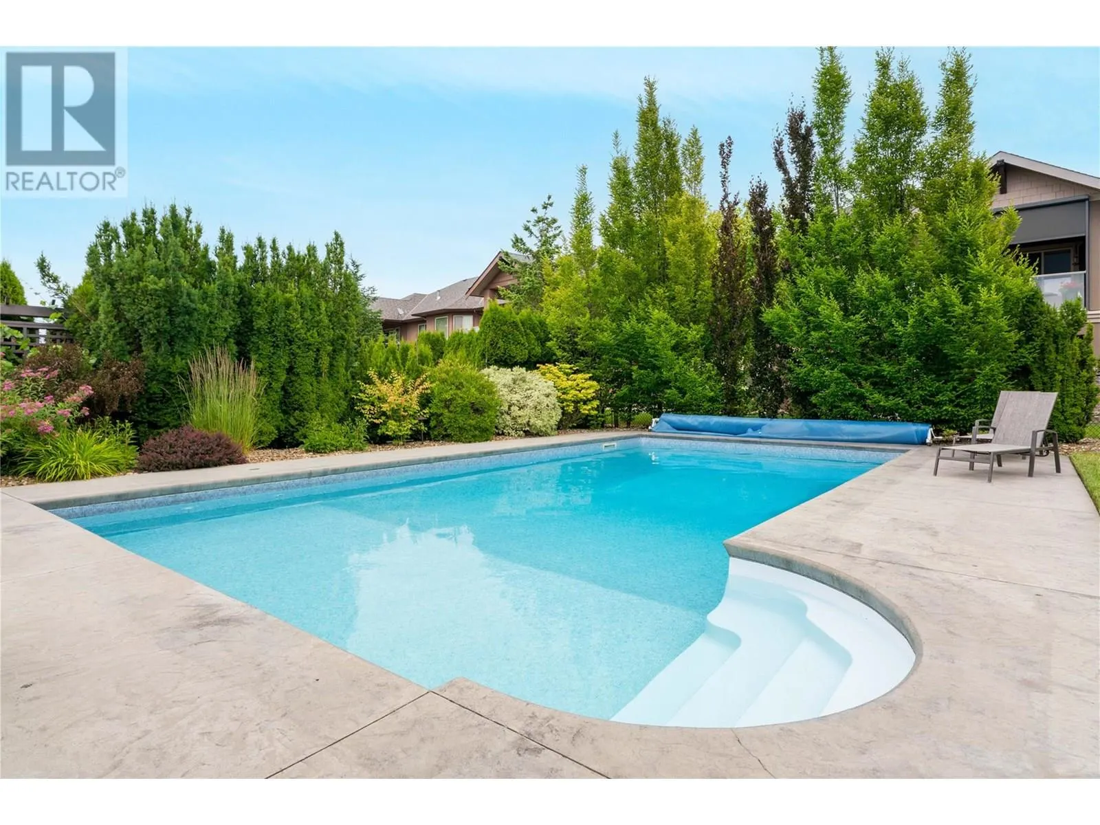 2464 SELKIRK Drive