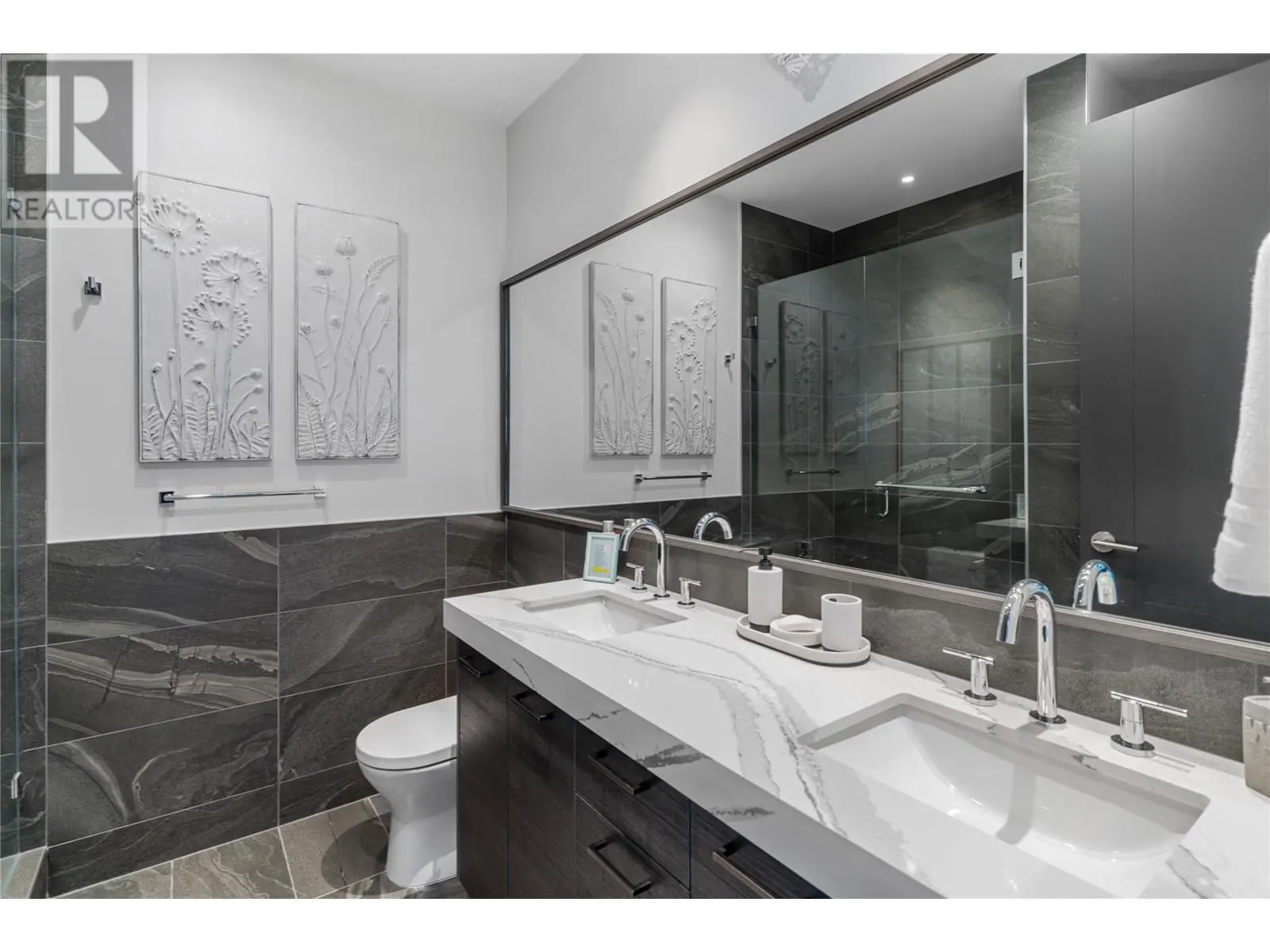 1181 Sunset Drive Unit# 2802