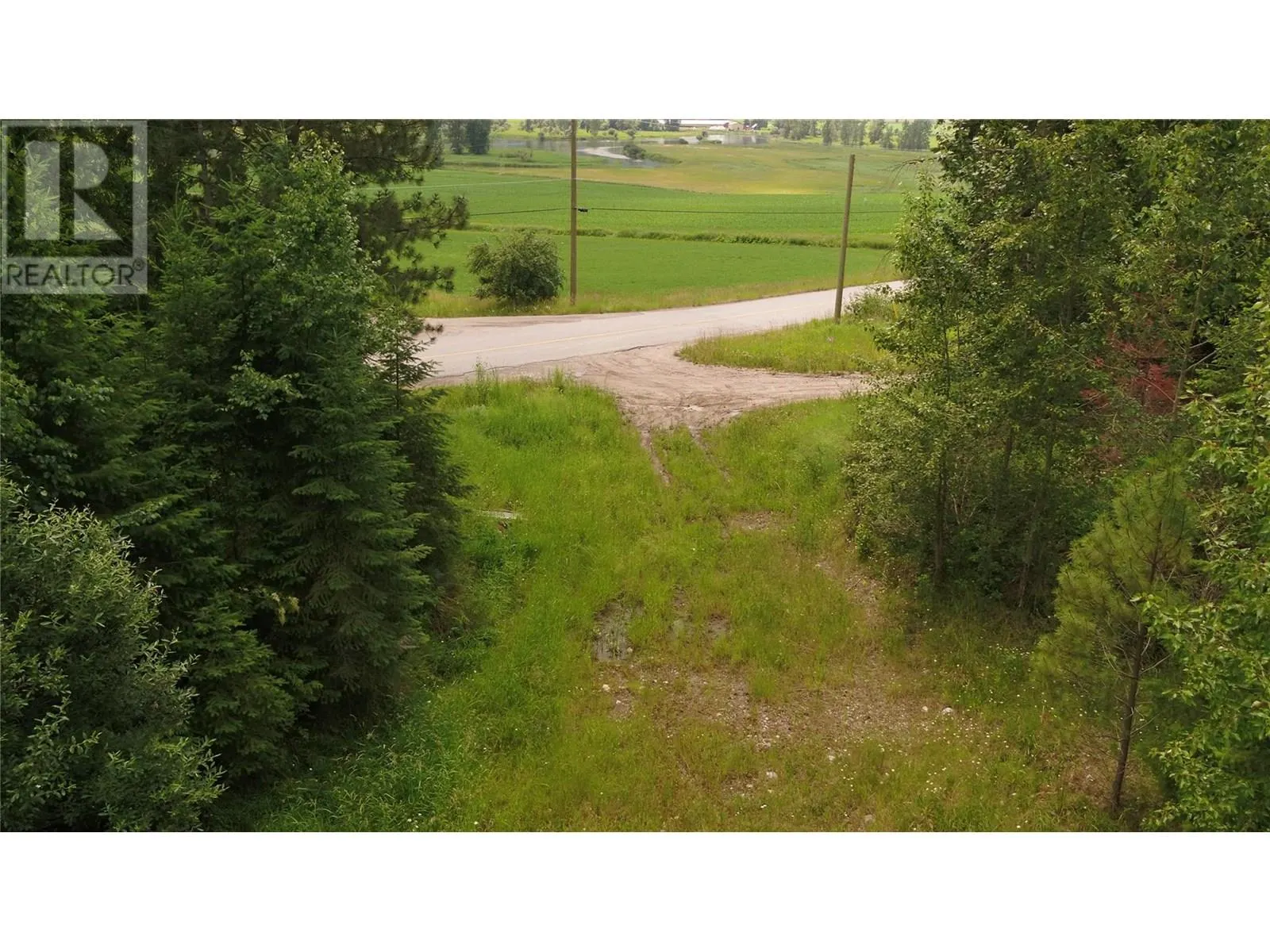 1477 Enderby Mabel Lake Road
