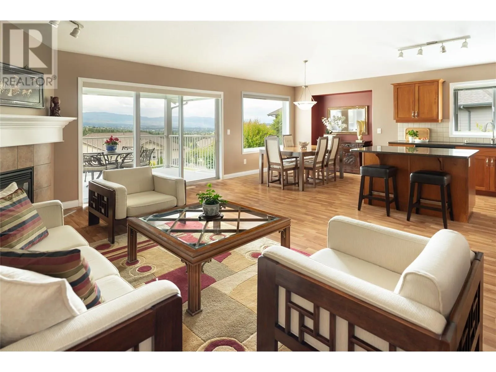 5175 Sandhills Drive