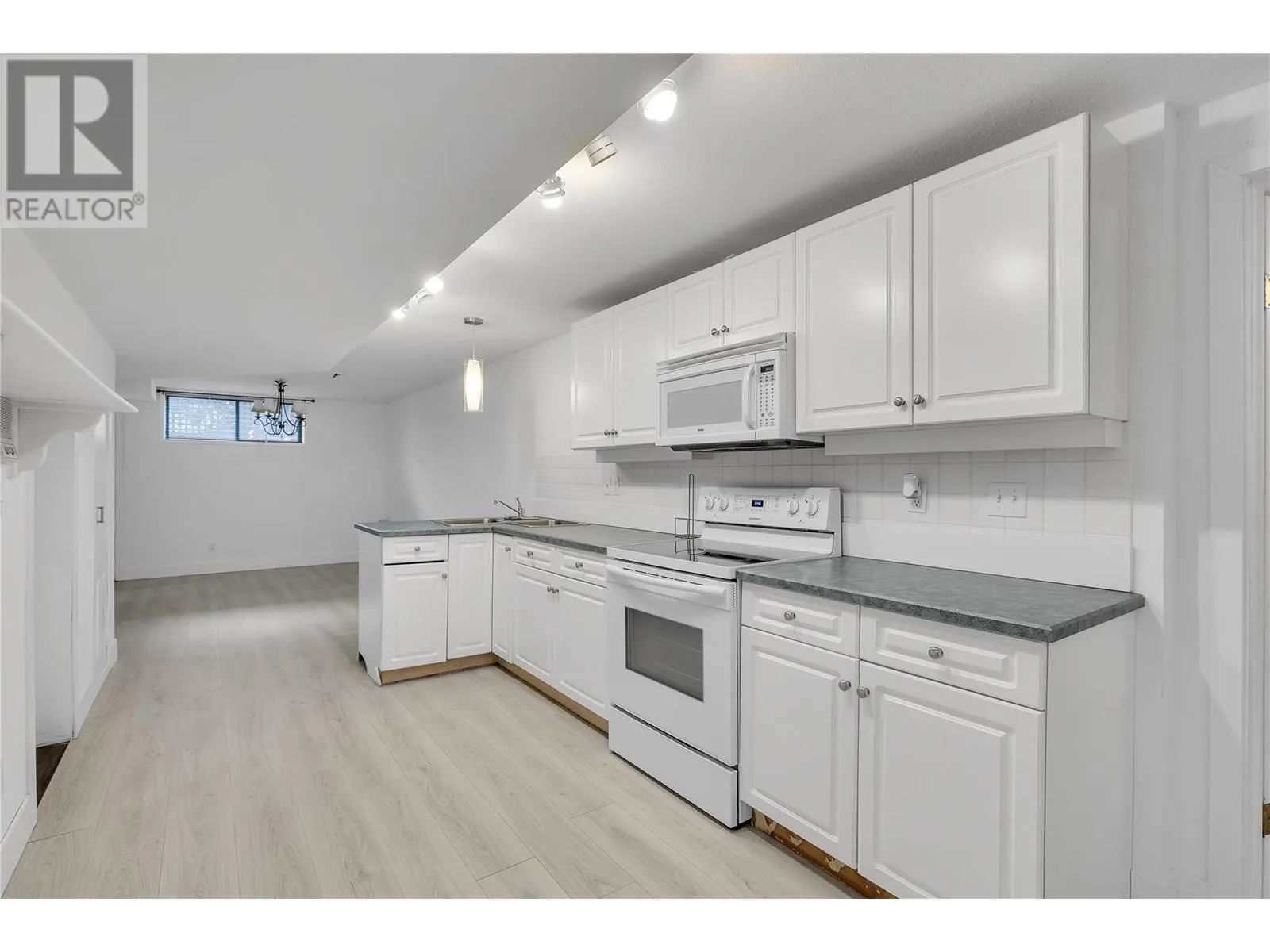 2535 Winnipeg Road