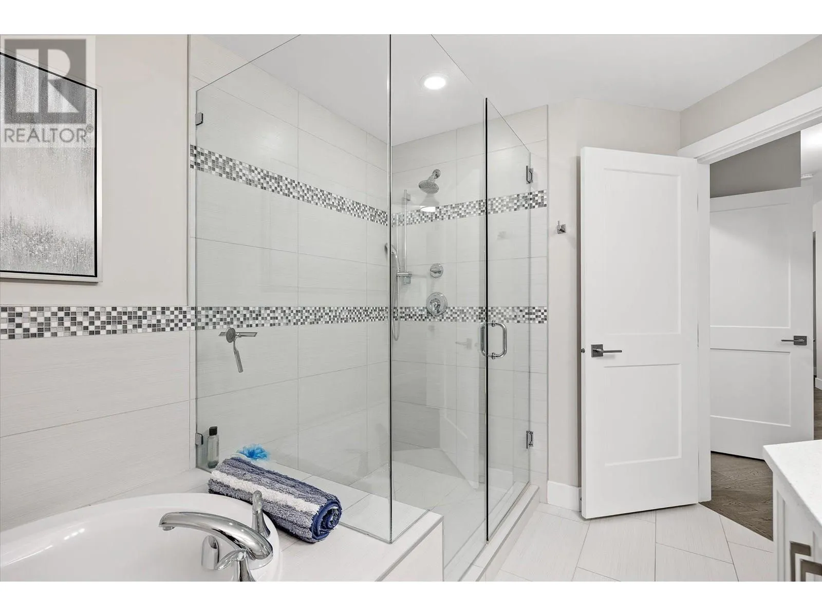 3865 Truswell Road Unit# 401