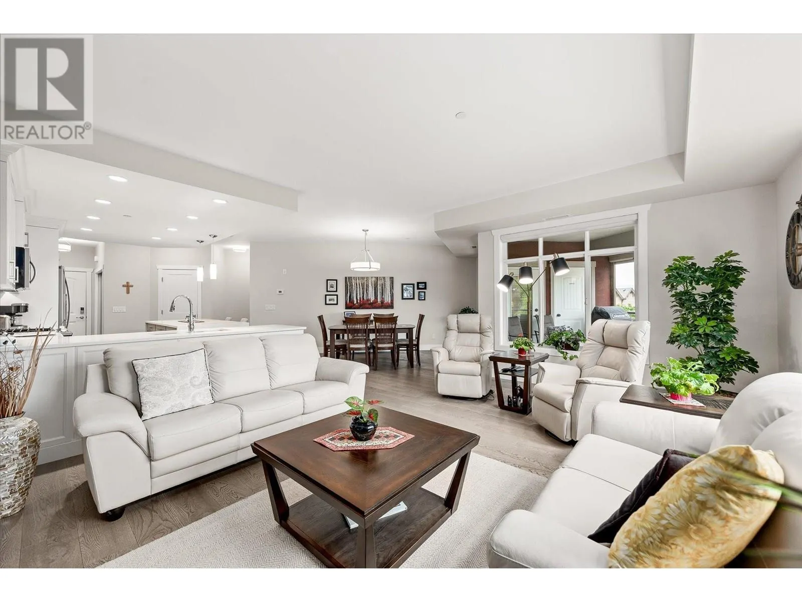 3865 Truswell Road Unit# 401