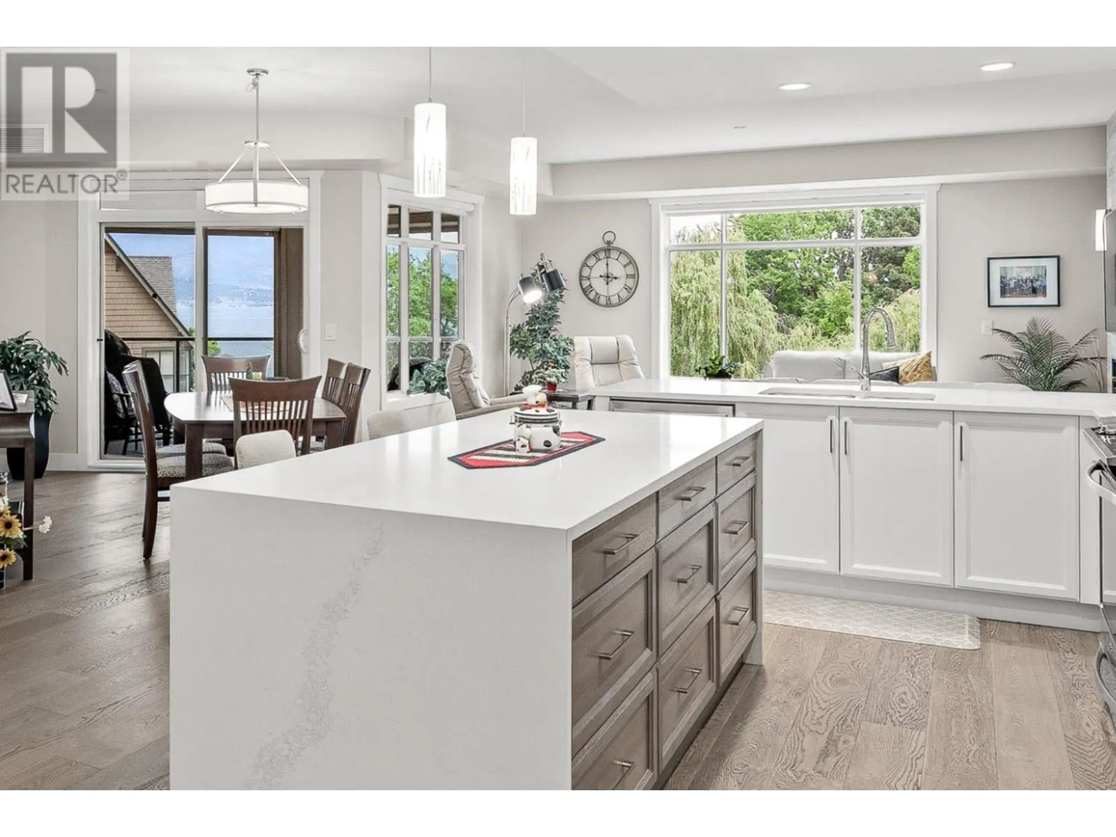 3865 Truswell Road Unit# 401