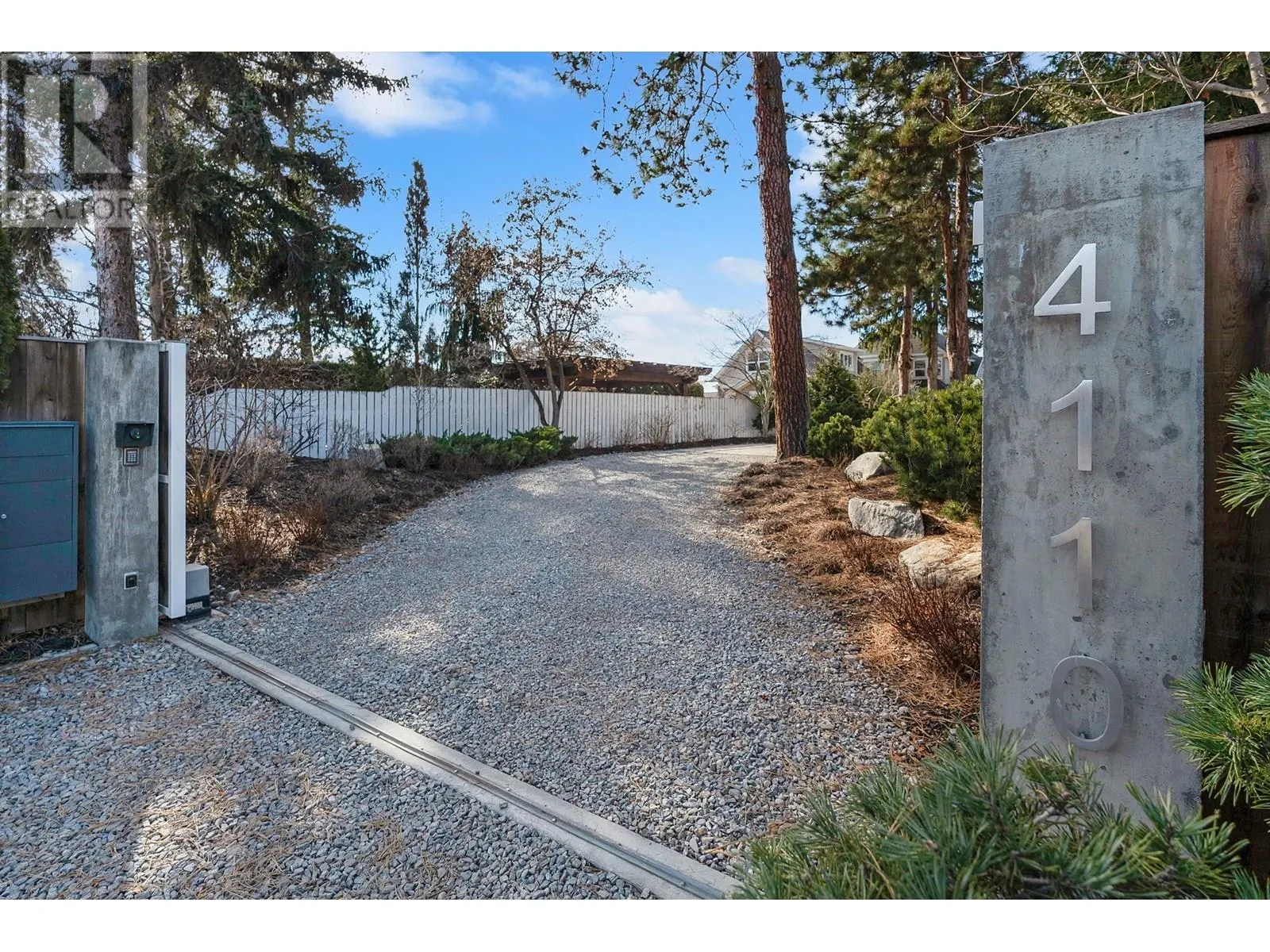 4110 Lakeshore Road