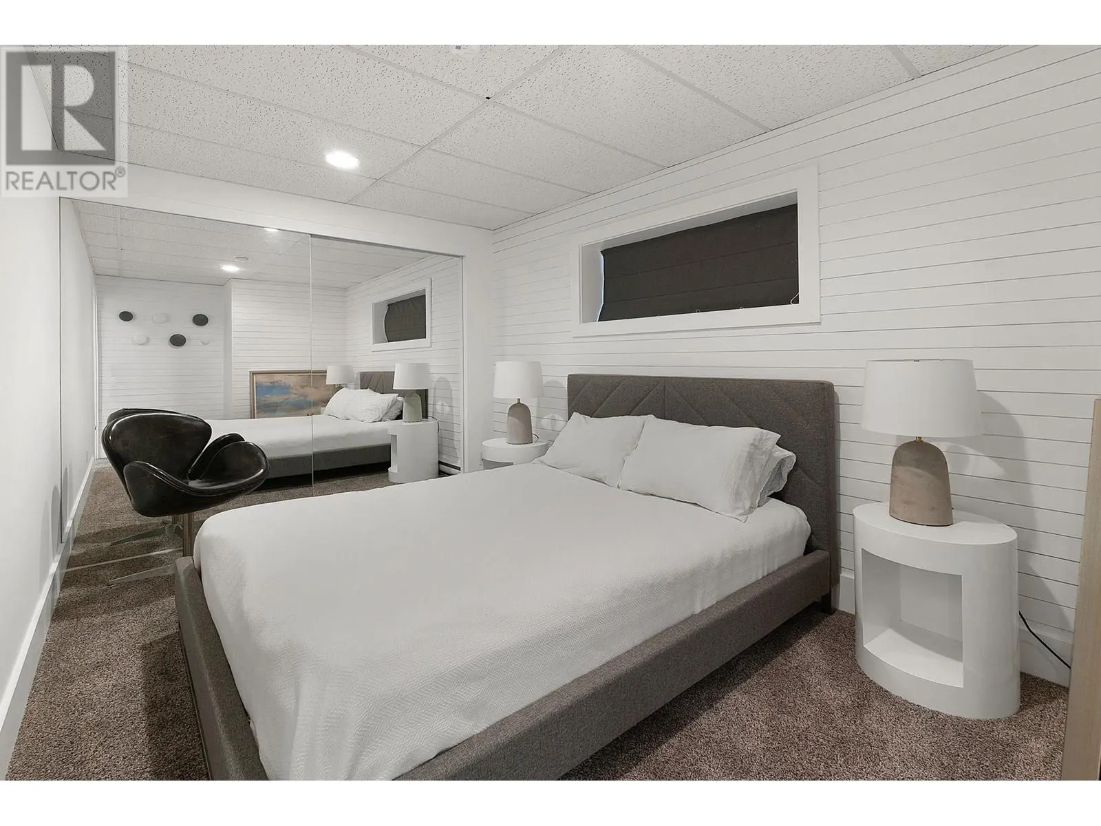 4110 Lakeshore Road