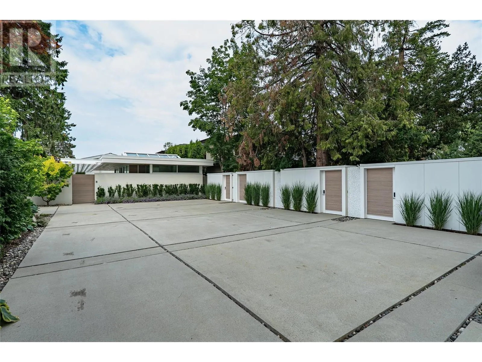 4110 Lakeshore Road