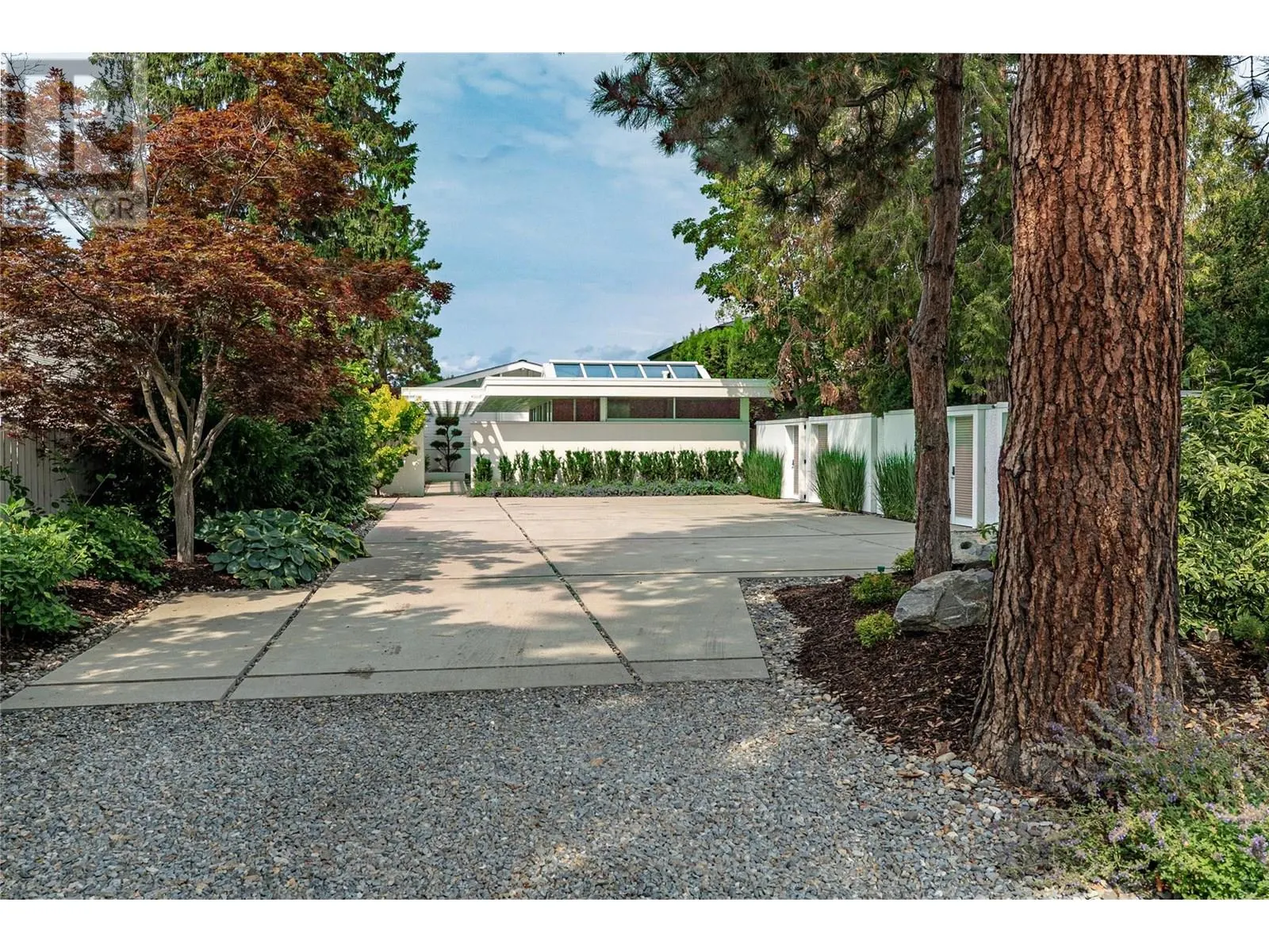 4110 Lakeshore Road