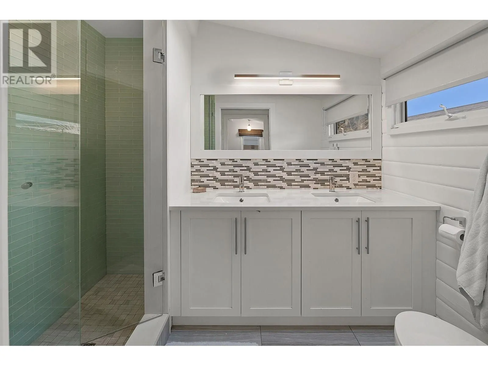4110 Lakeshore Road