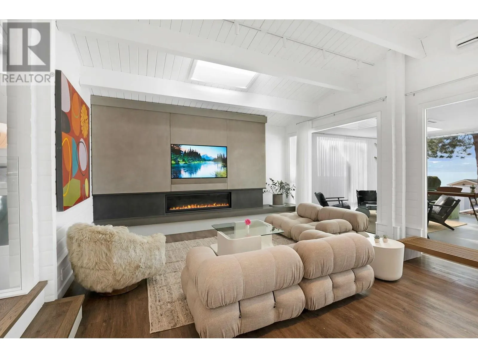 4110 Lakeshore Road