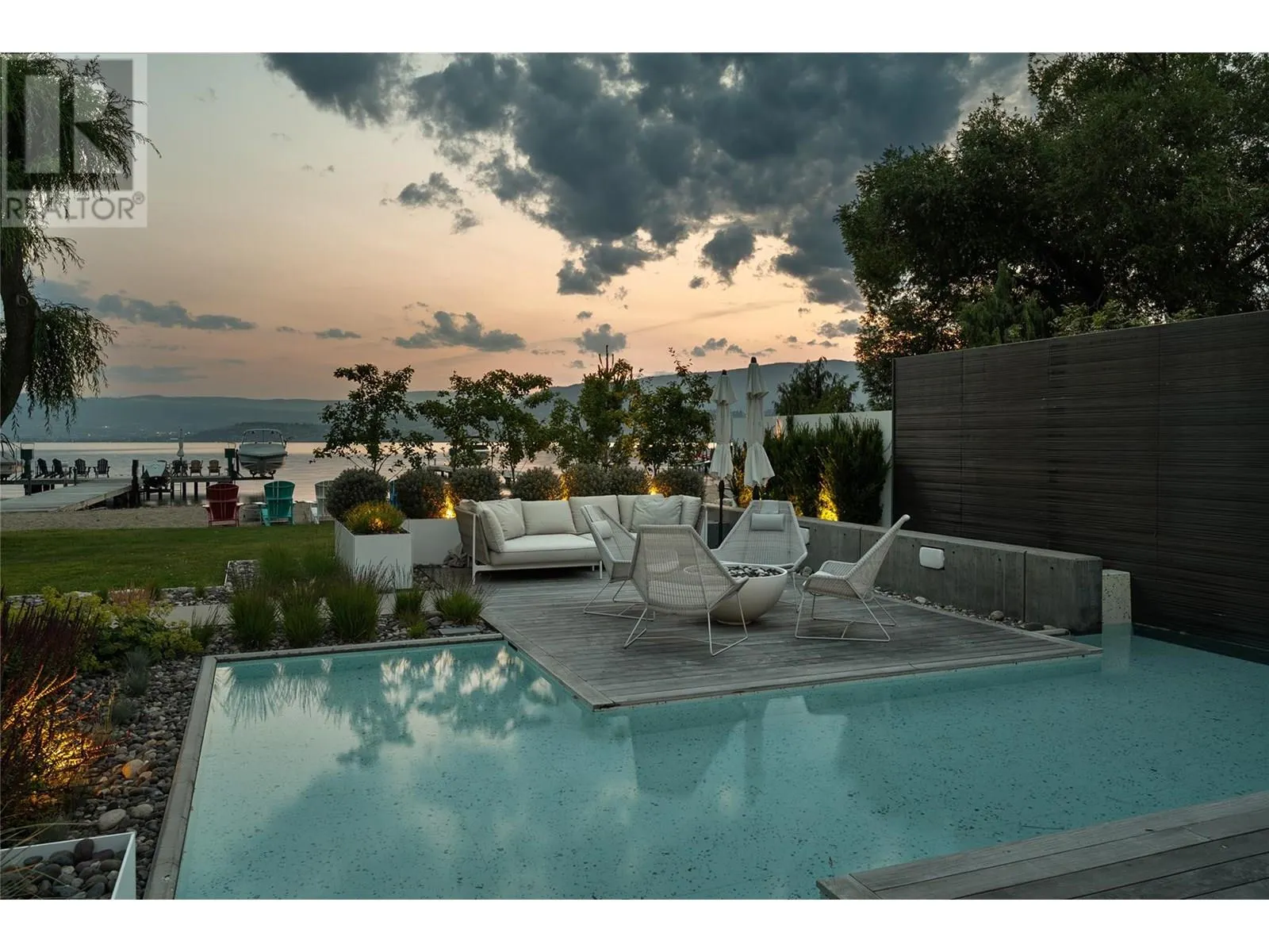 4110 Lakeshore Road