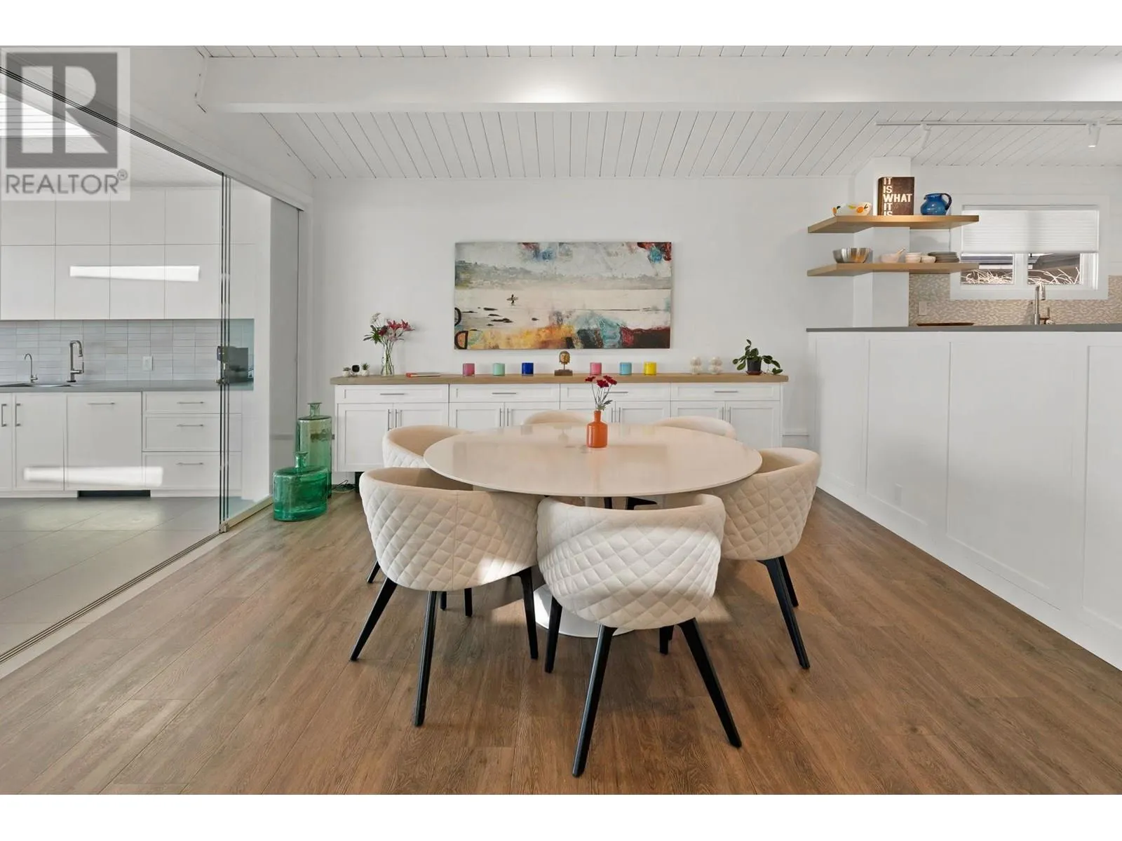 4110 Lakeshore Road