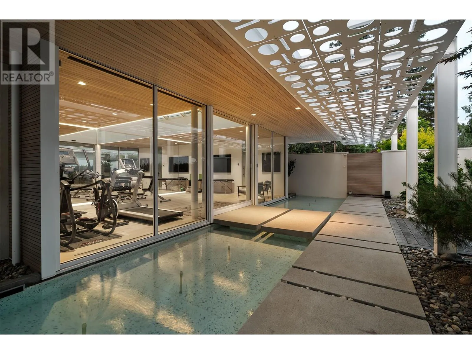 4110 Lakeshore Road