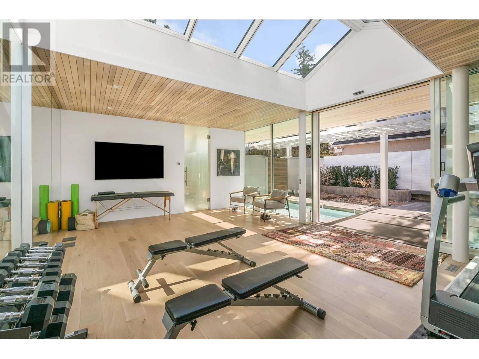4110 Lakeshore Road