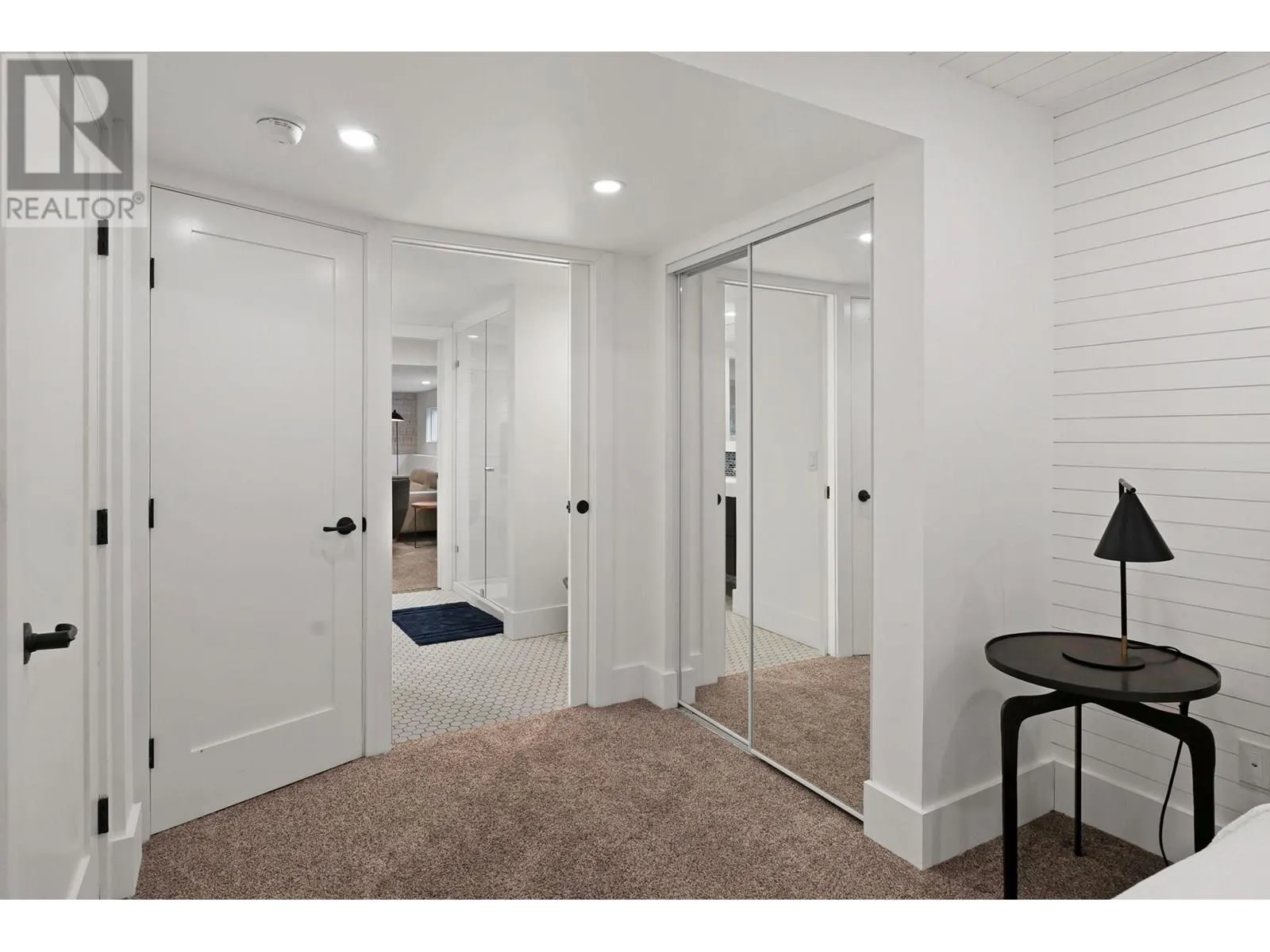 4110 Lakeshore Road