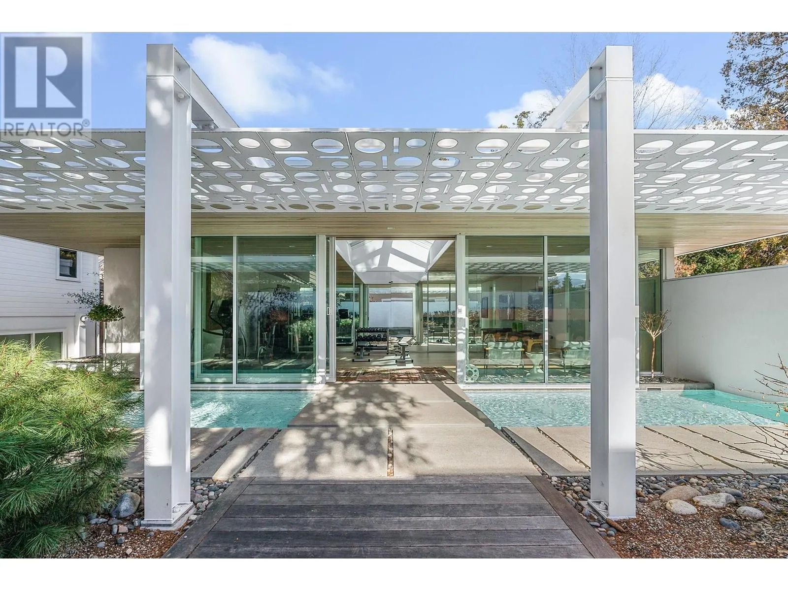 4110 Lakeshore Road