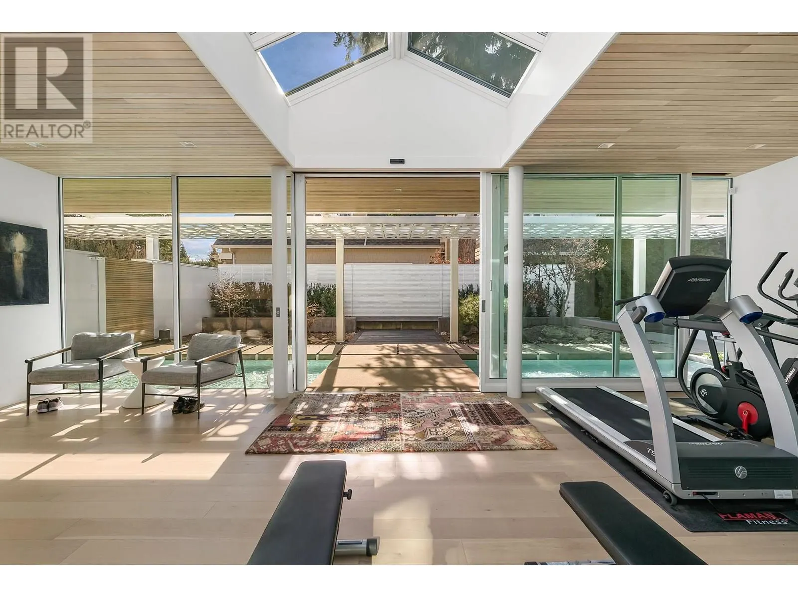 4110 Lakeshore Road