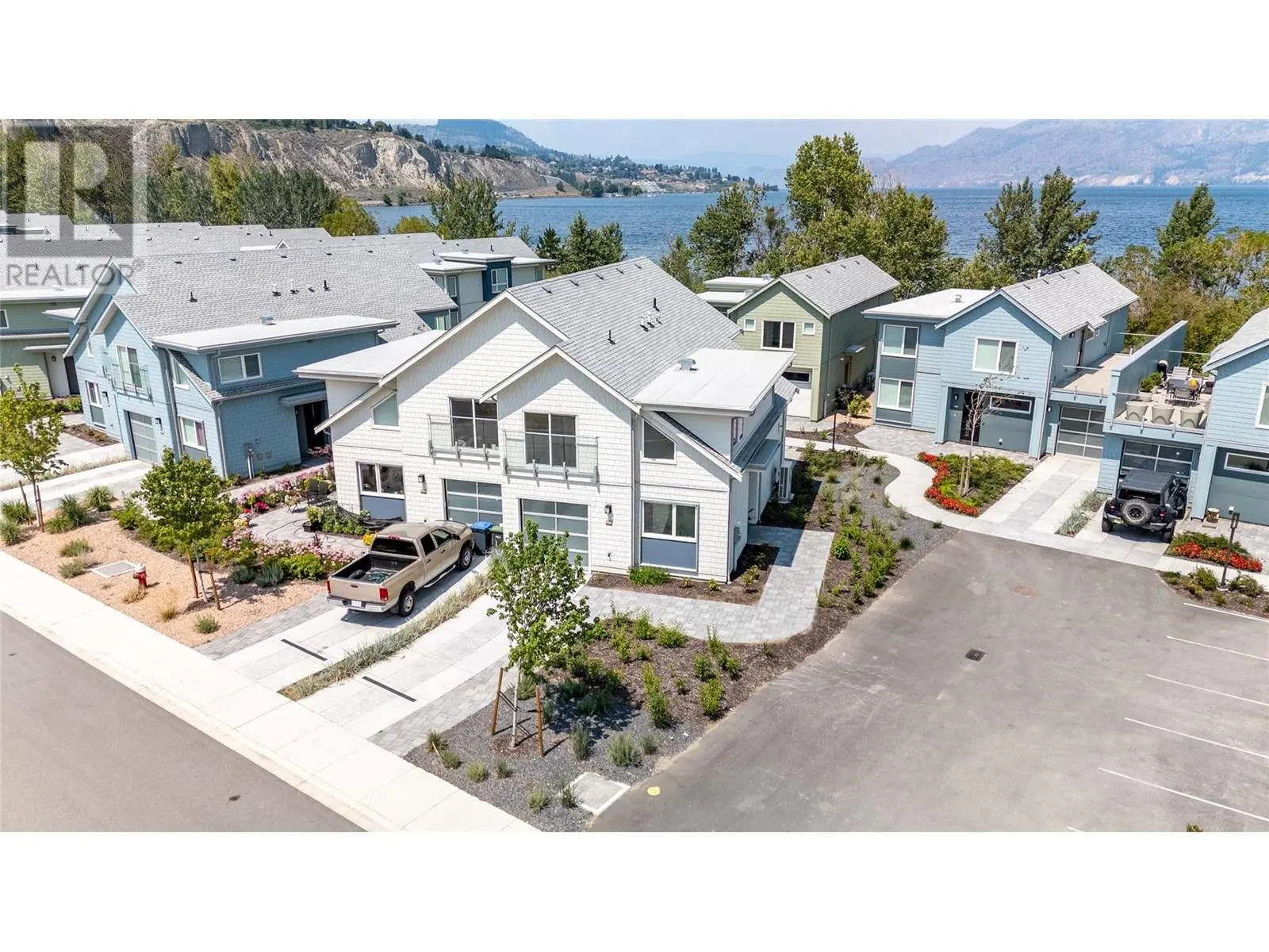 3000 Landry Crescent
