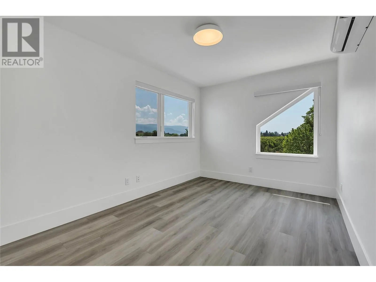 3000 Landry Crescent